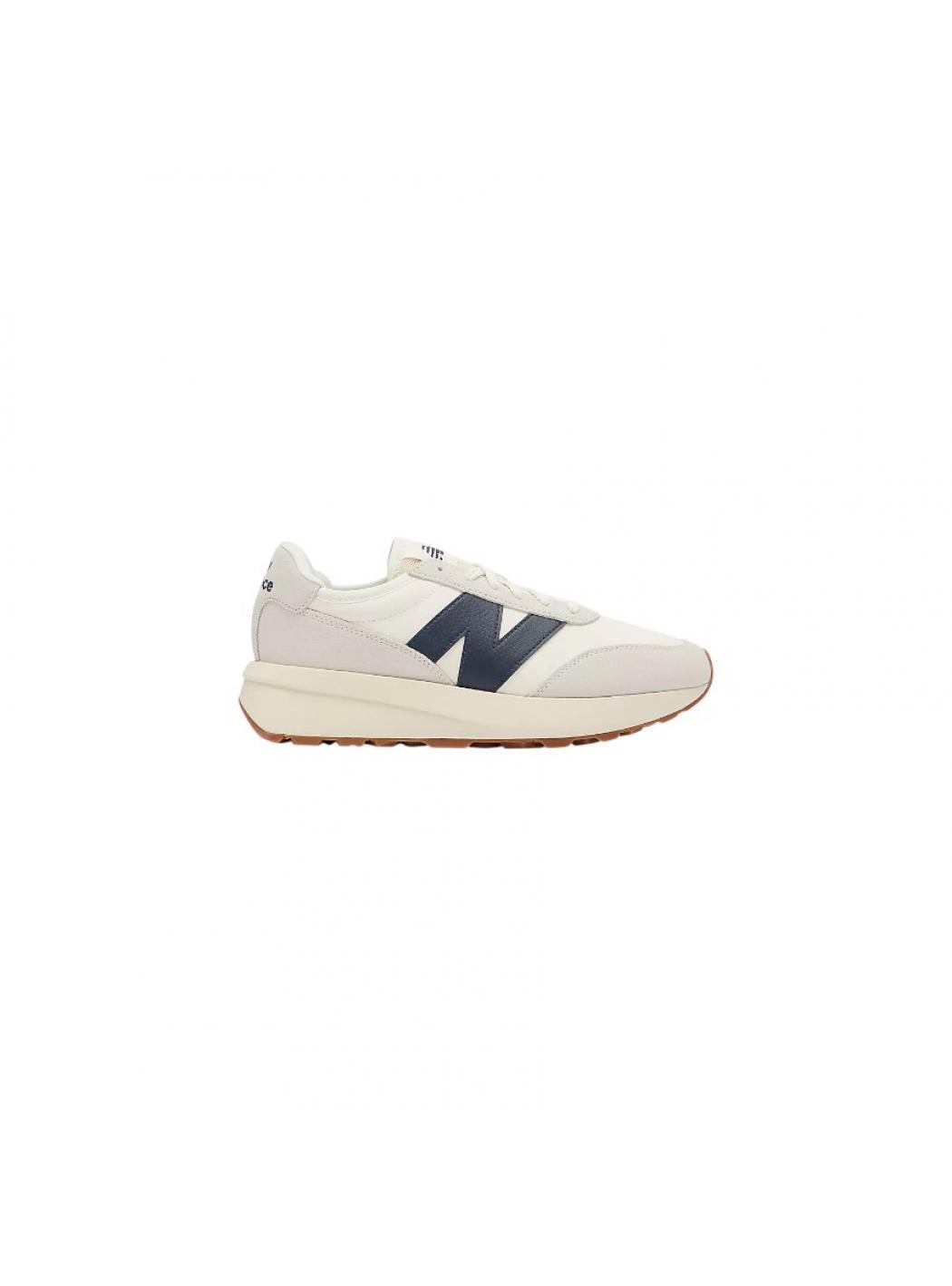 NEW BALANCE picture