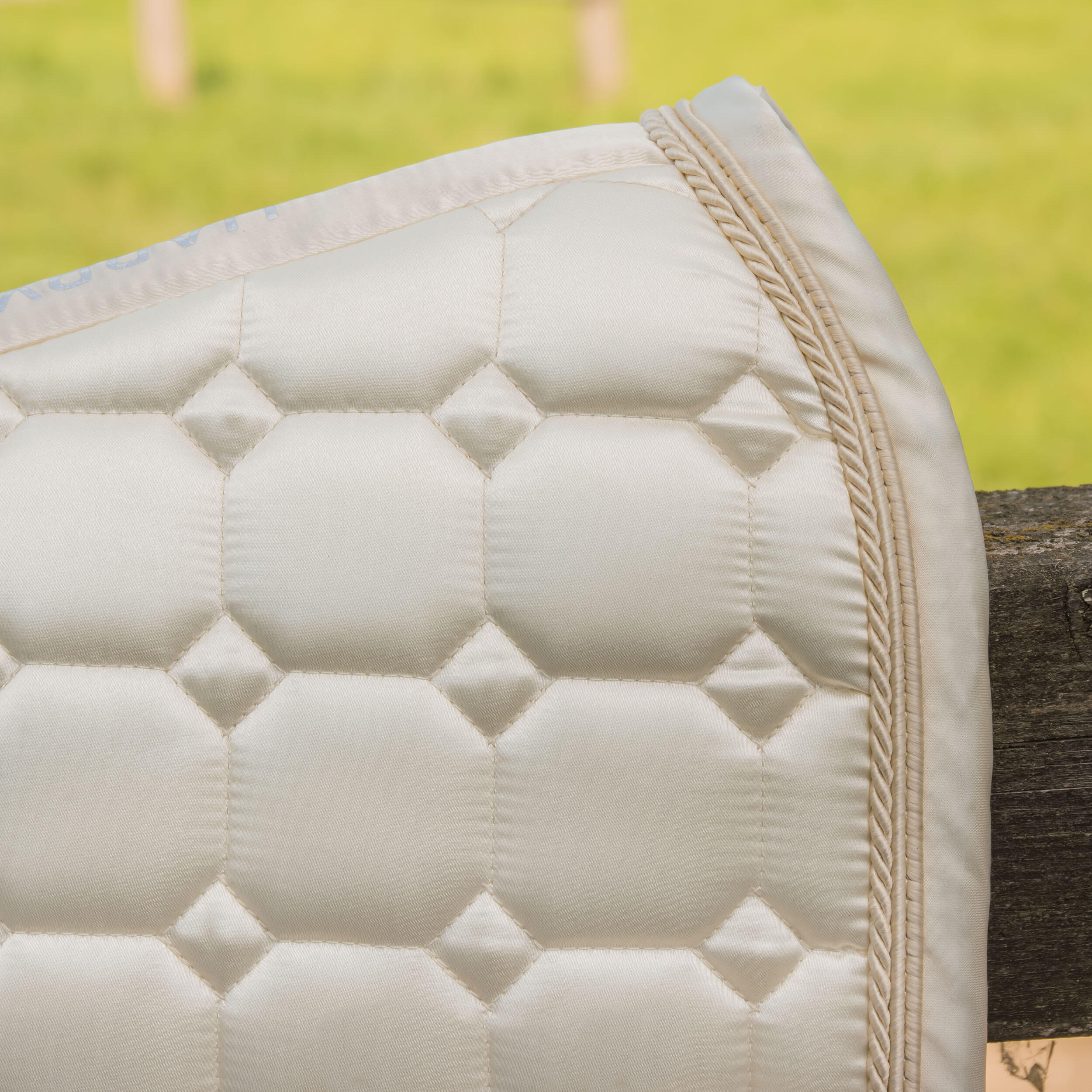 Dressage saddle pad for horses Harry's Horse EQS 3/3