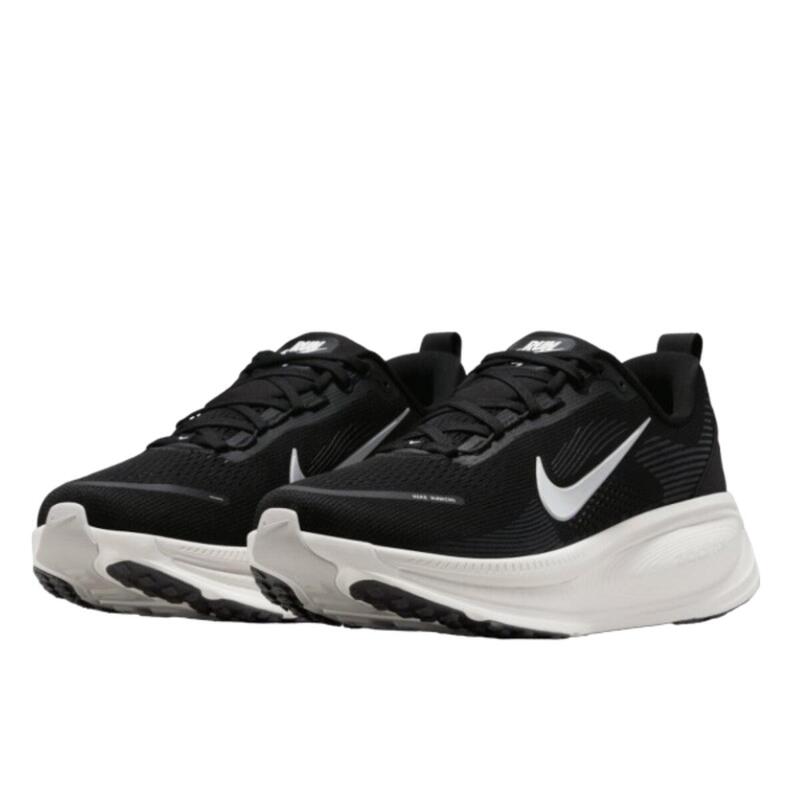 Vomero 18 Black Coconut Milk Light Iron Ore Summit White