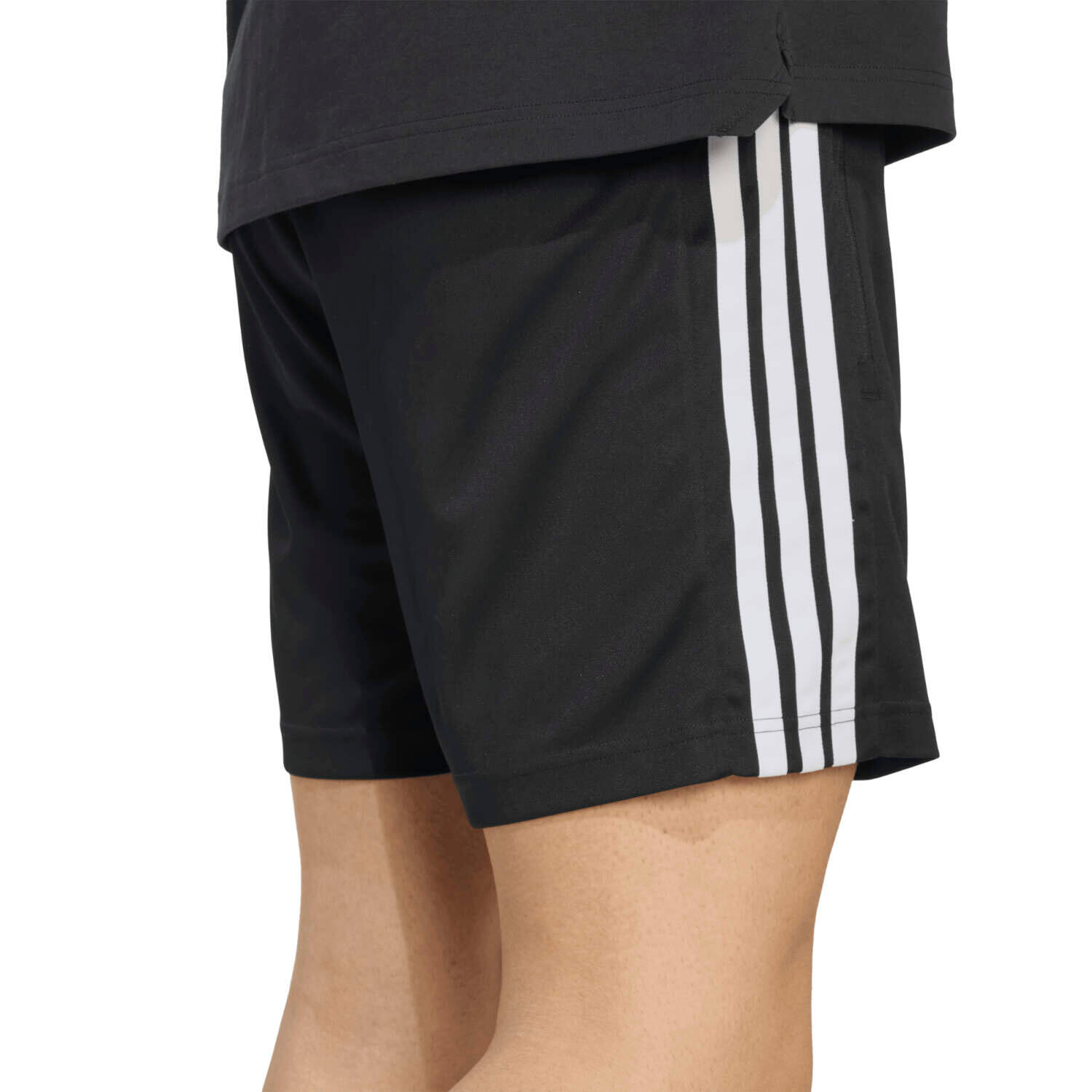 adidas Herren Shorts Workout Essentials Base 3-Stripes 7 IN 6/6