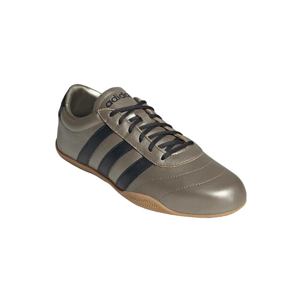 Sneakers Adidas model JQ9681 for women