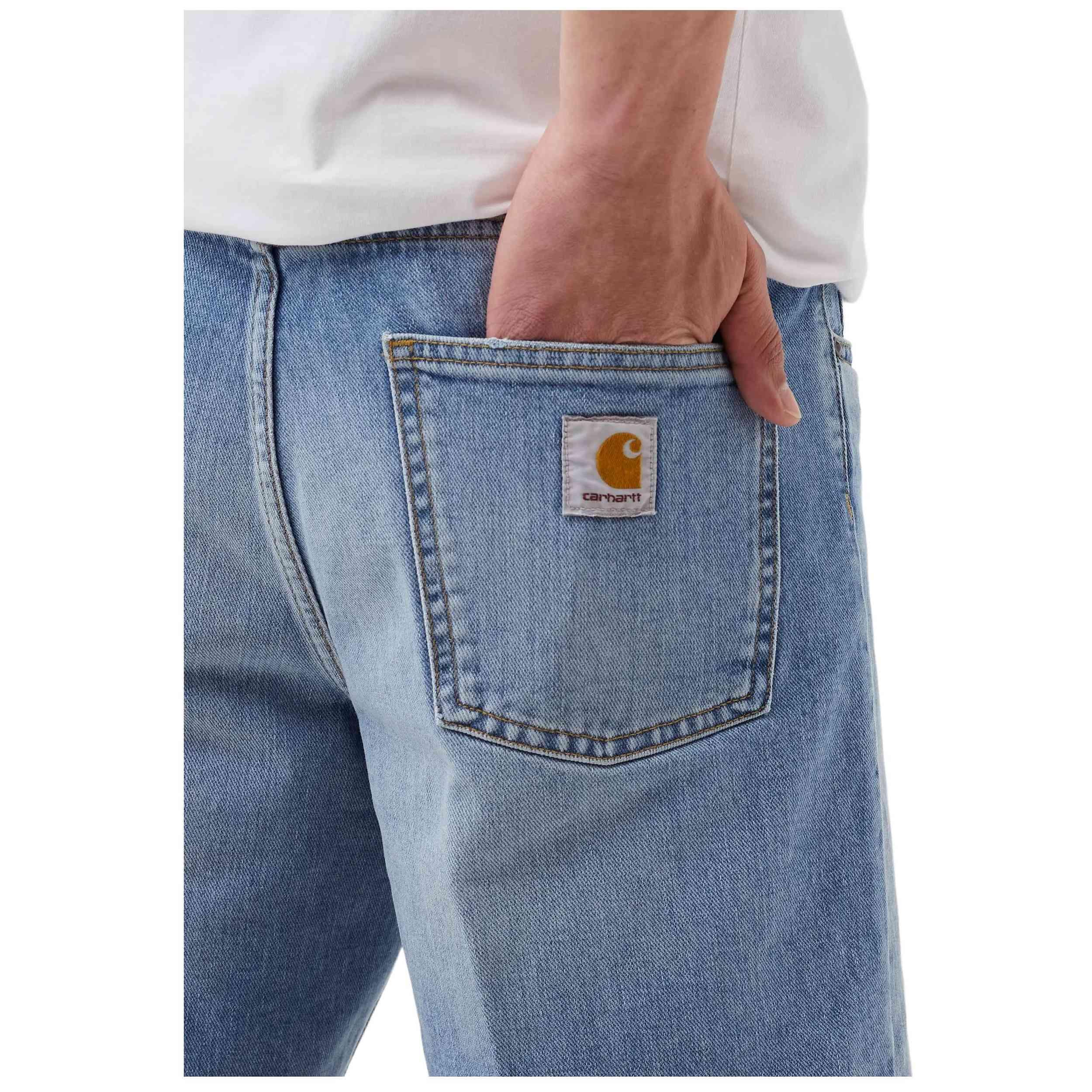 Pantalon corto Carhartt wip modelo I029209 01 WI para hombre 3/4