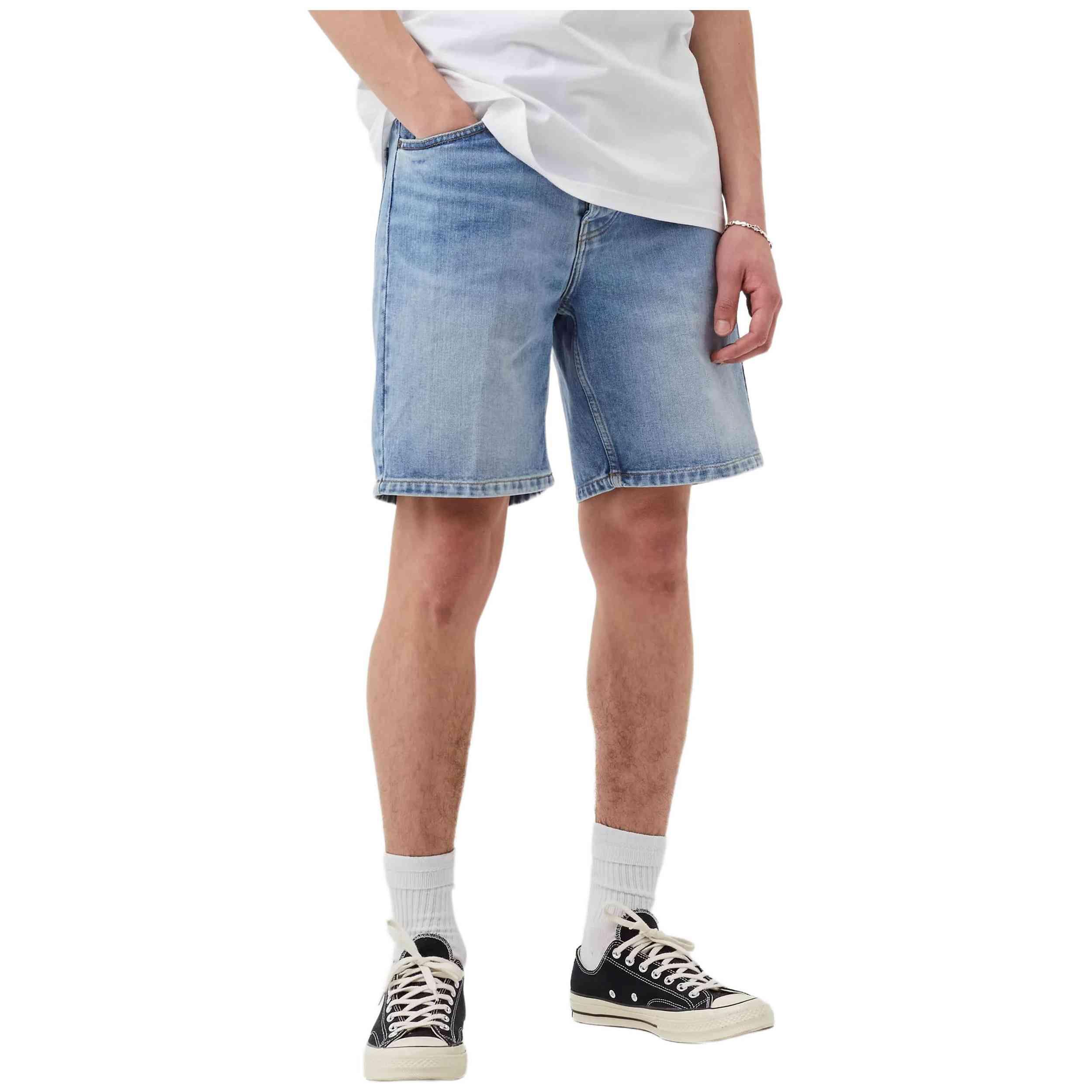 Pantalon corto Carhartt wip modelo I029209 01 WI para hombre 2/4