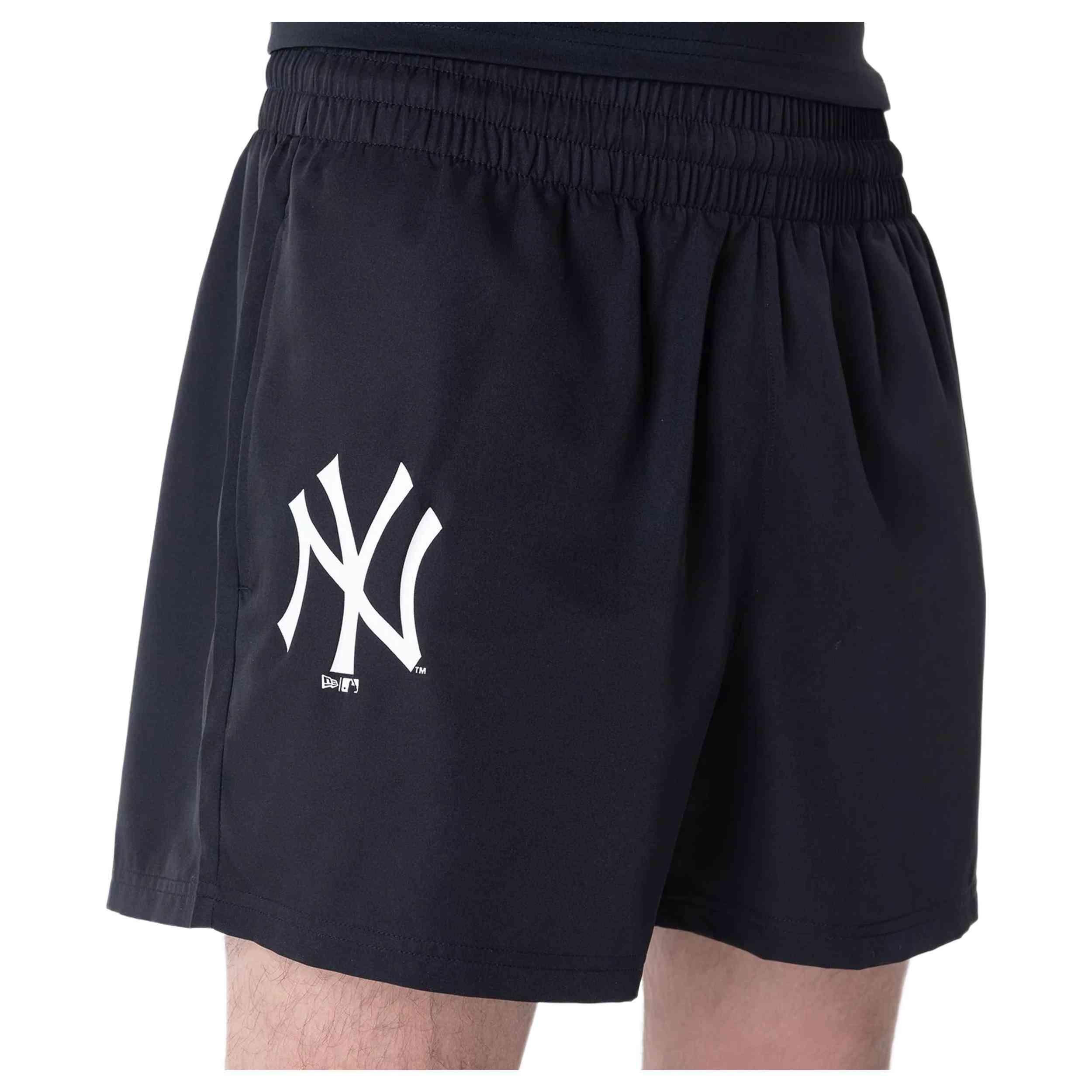 Pantaloncini New era modello 60596362 per uomini 2/5