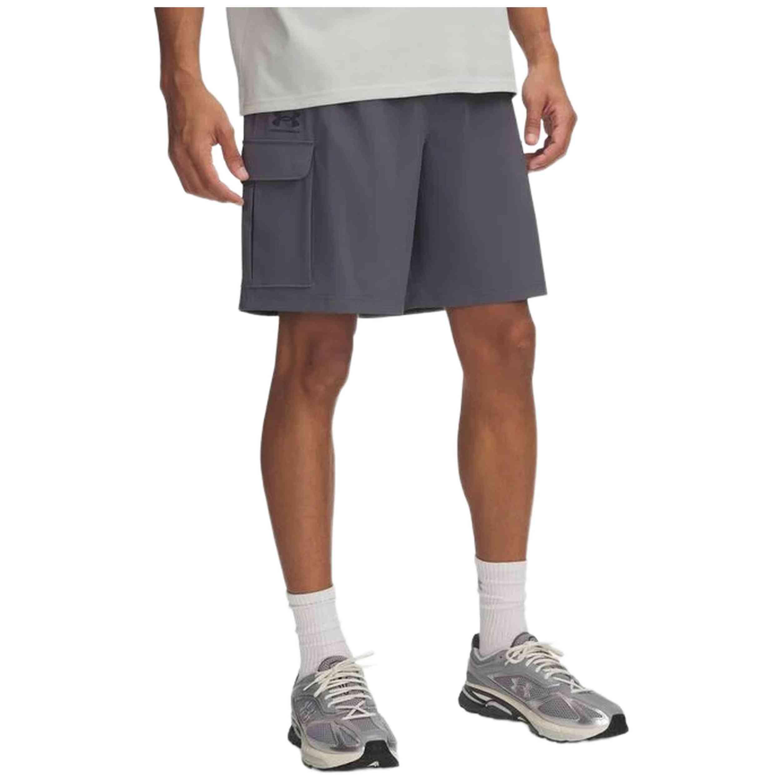UNDER ARMOUR picture