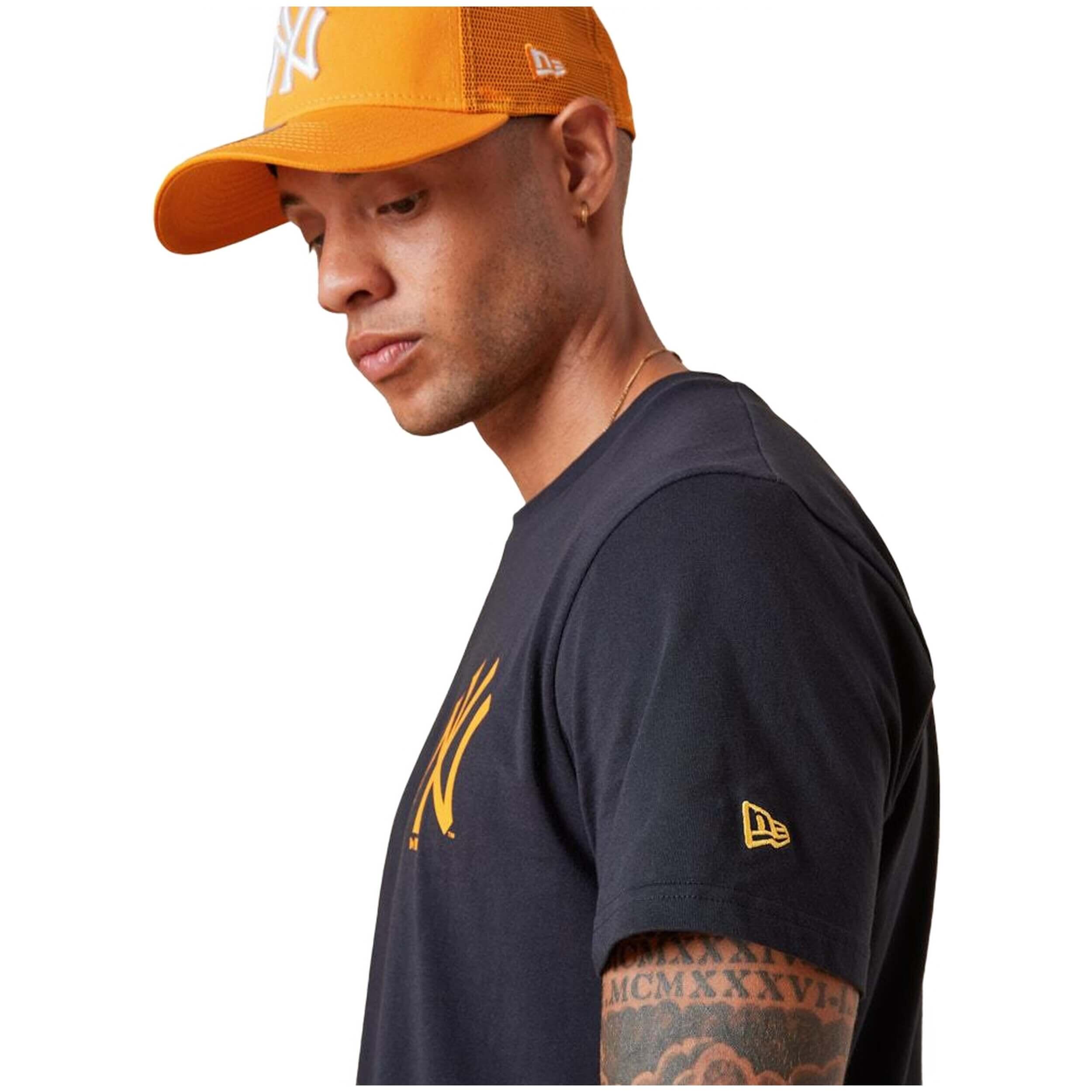 Maglia a maniche corte New era modello 13083956-410 per uomini 3/4