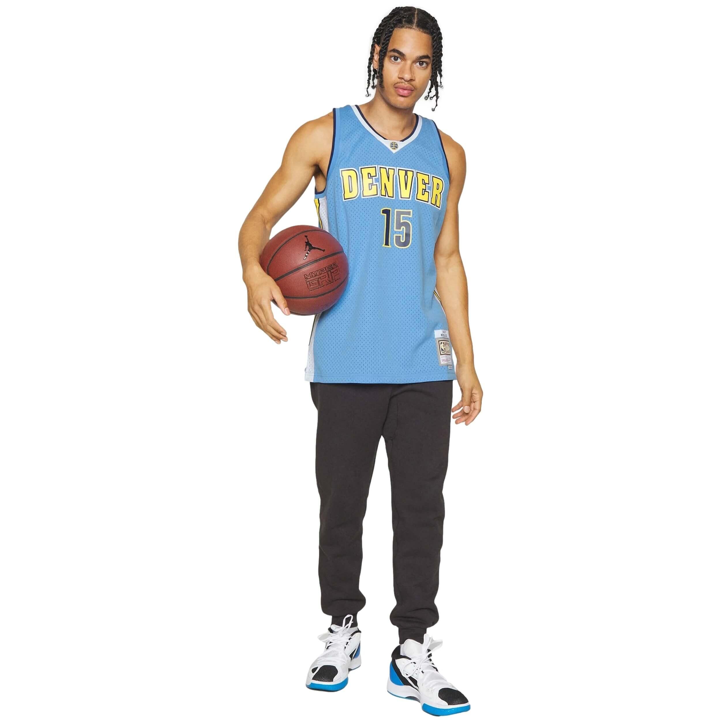 Maillot de basket Mitchell & ness modèle SMJY4448-DNU16NJOCLBL pour homme 2/5