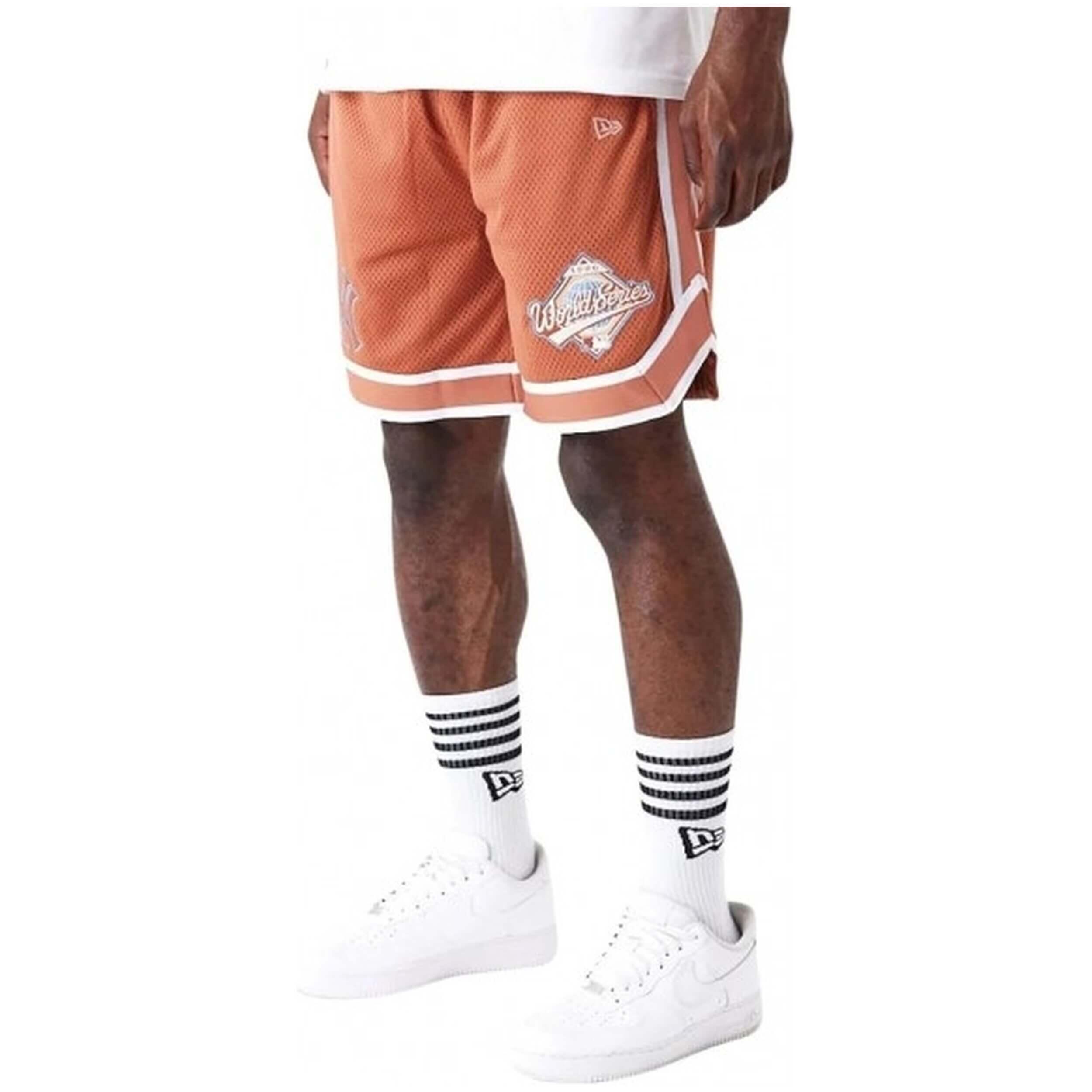Short New era modèle 60502613 pour homme 4/4