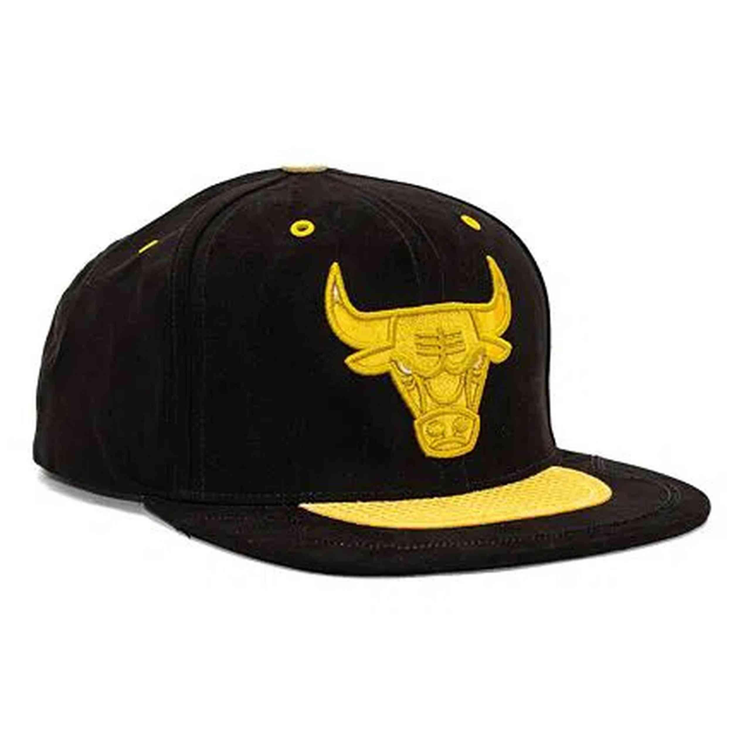 MITCHELL & NESS picture