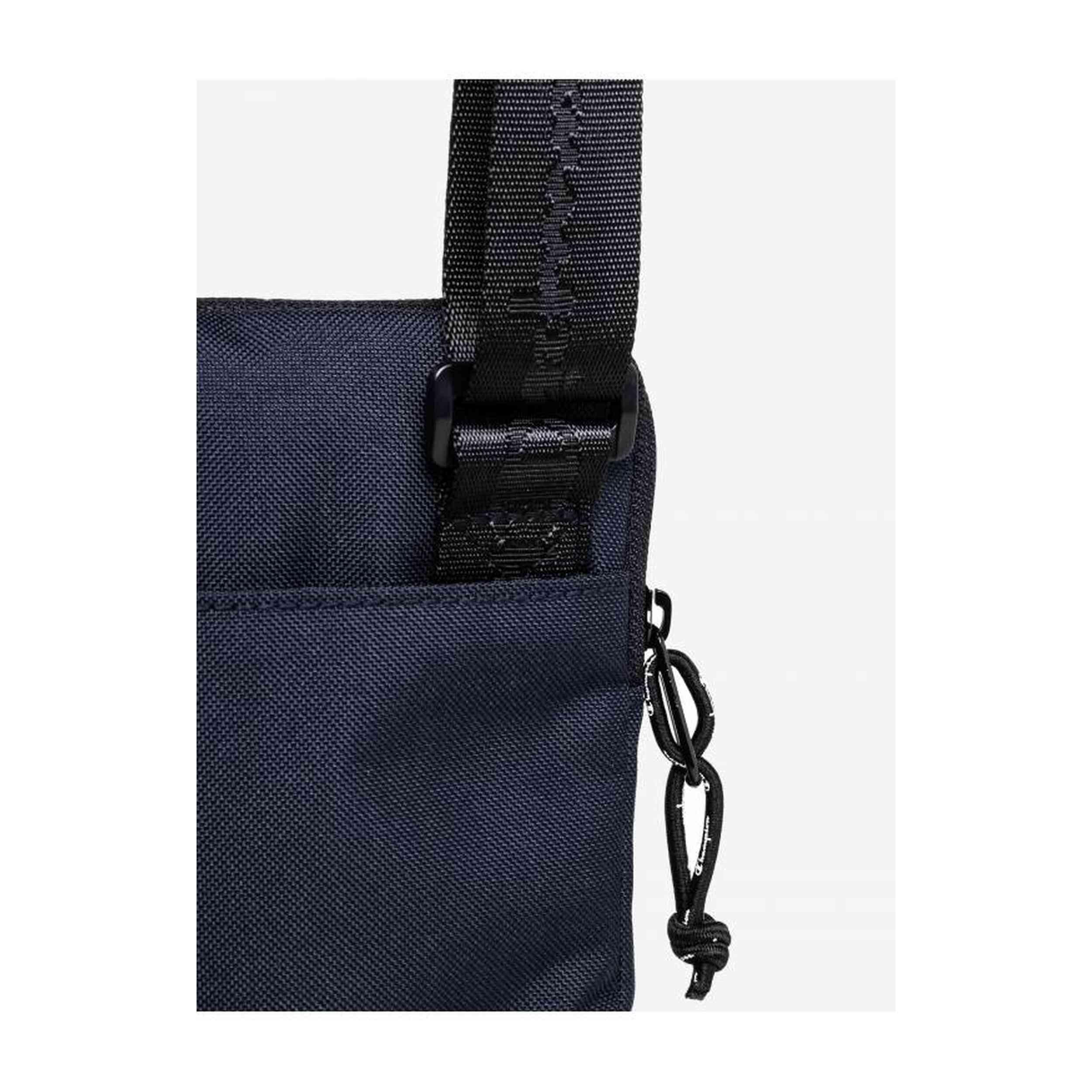 Calções Champion modelo 215098S21-BS501 para homem 4/4