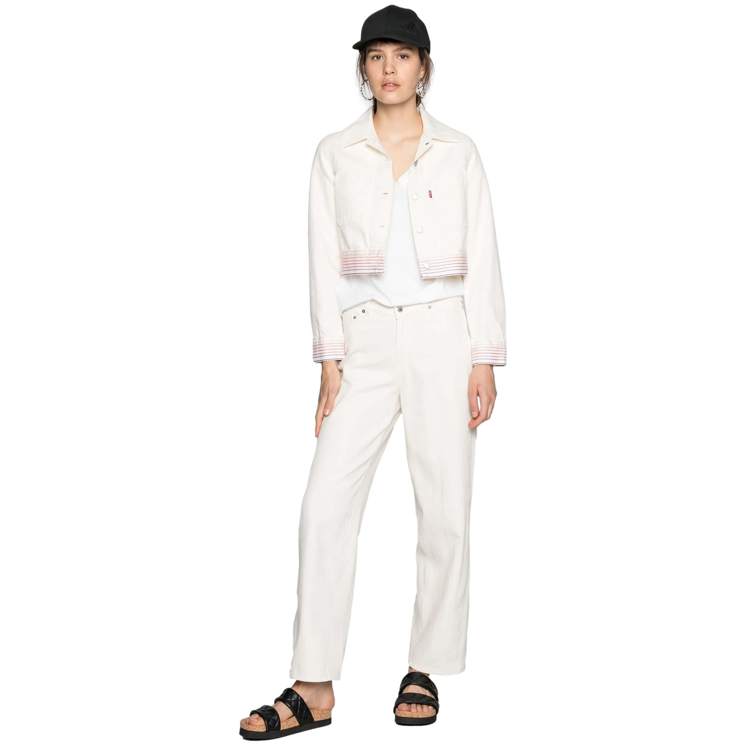T-shirt Levi's modèle 85341-0002 pour femmes 2/5