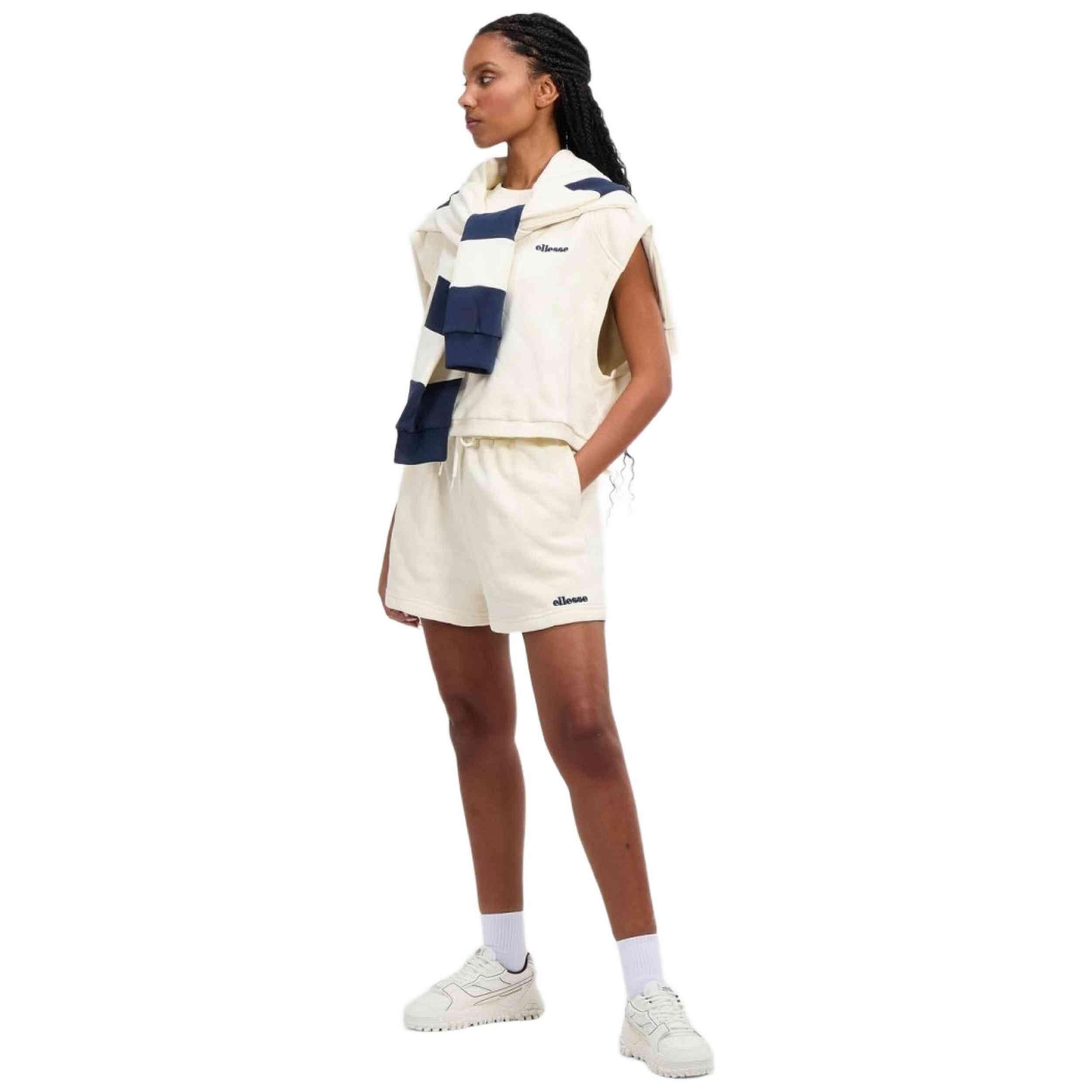 Pantaloncini Ellesse modello SGZ22010-904 per donne 2/5