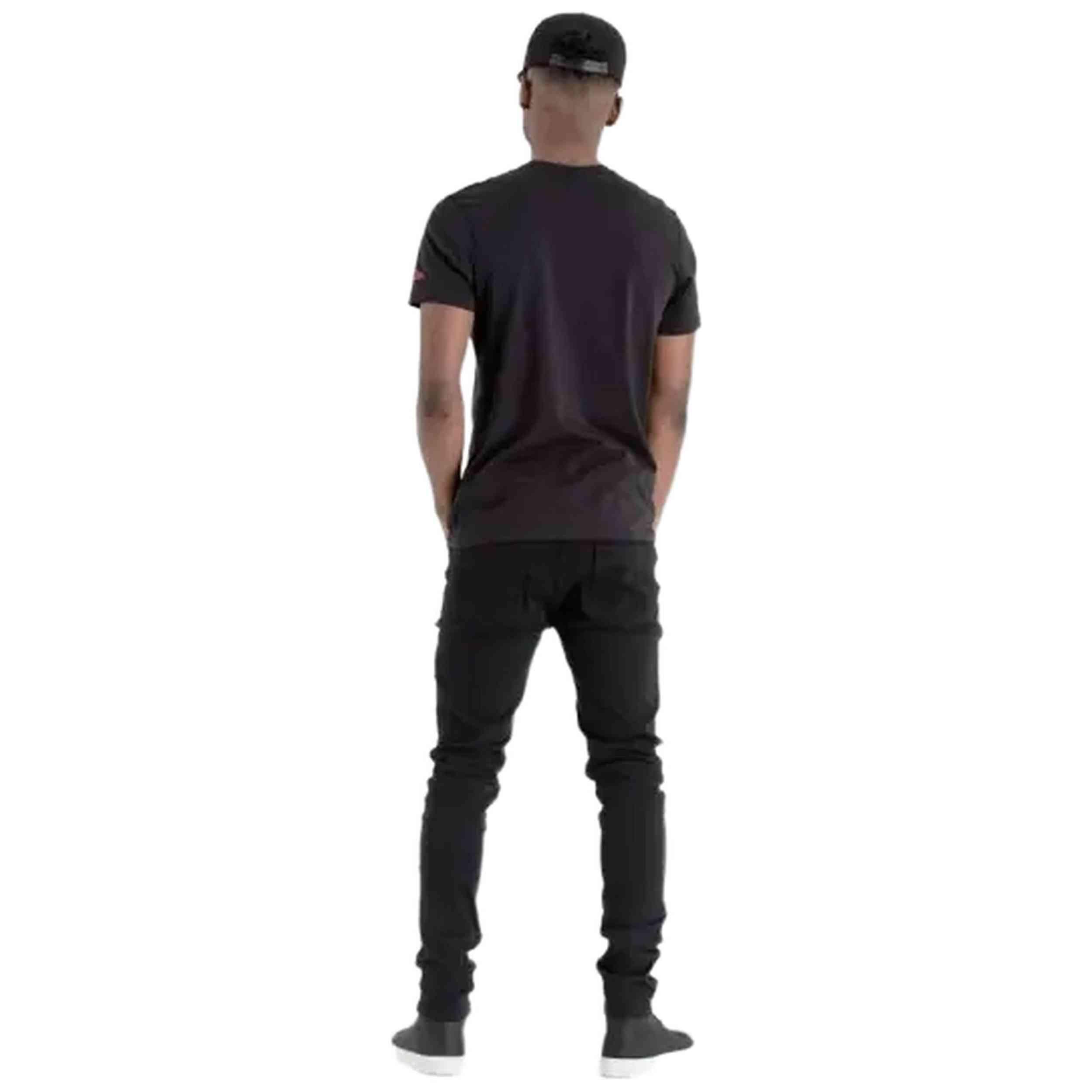 T-shirt New era modelo 11073681 para homem 3/5