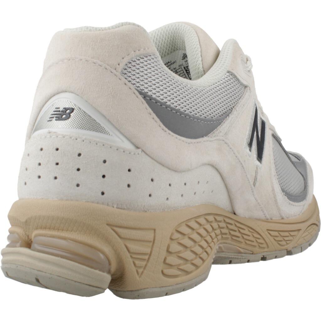 Zapatillas hombre New Balance U2002 3/5