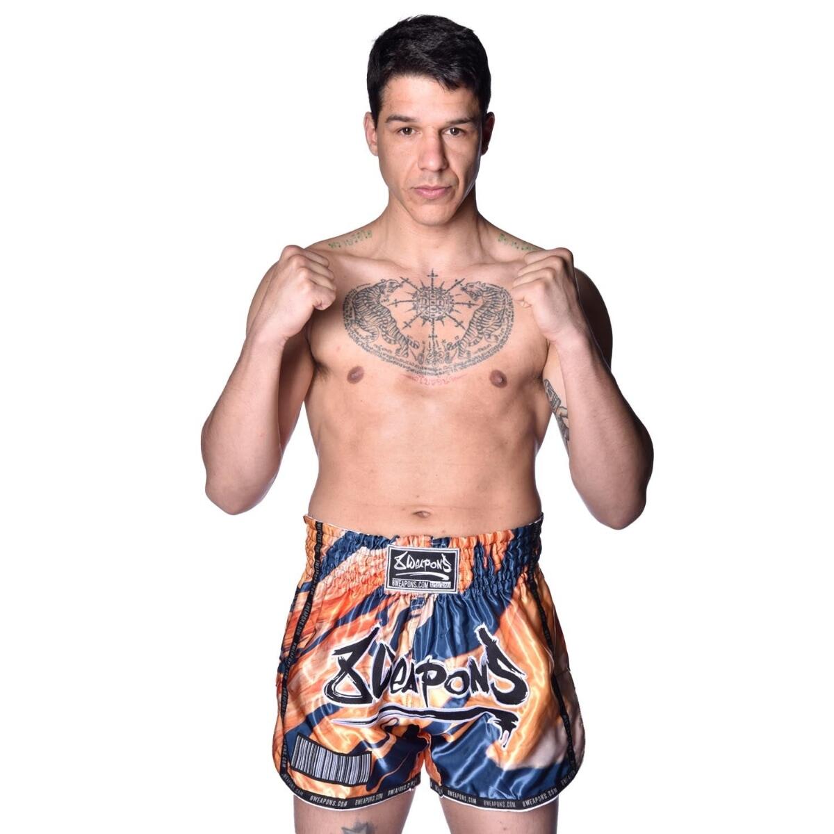 Muay-Thai-Shorts 8 WEAPONS Vivo Magma S 3/7