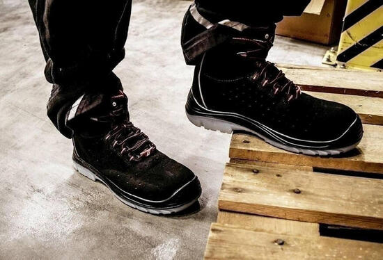 NITRAS SAFETY Micro Step II Sicherheitsschuh hoch S1P Gr. 39.