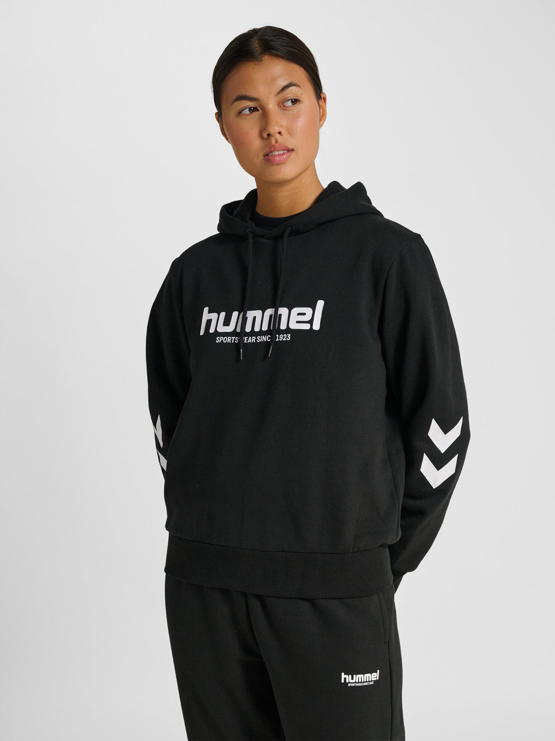 HUMMEL picture