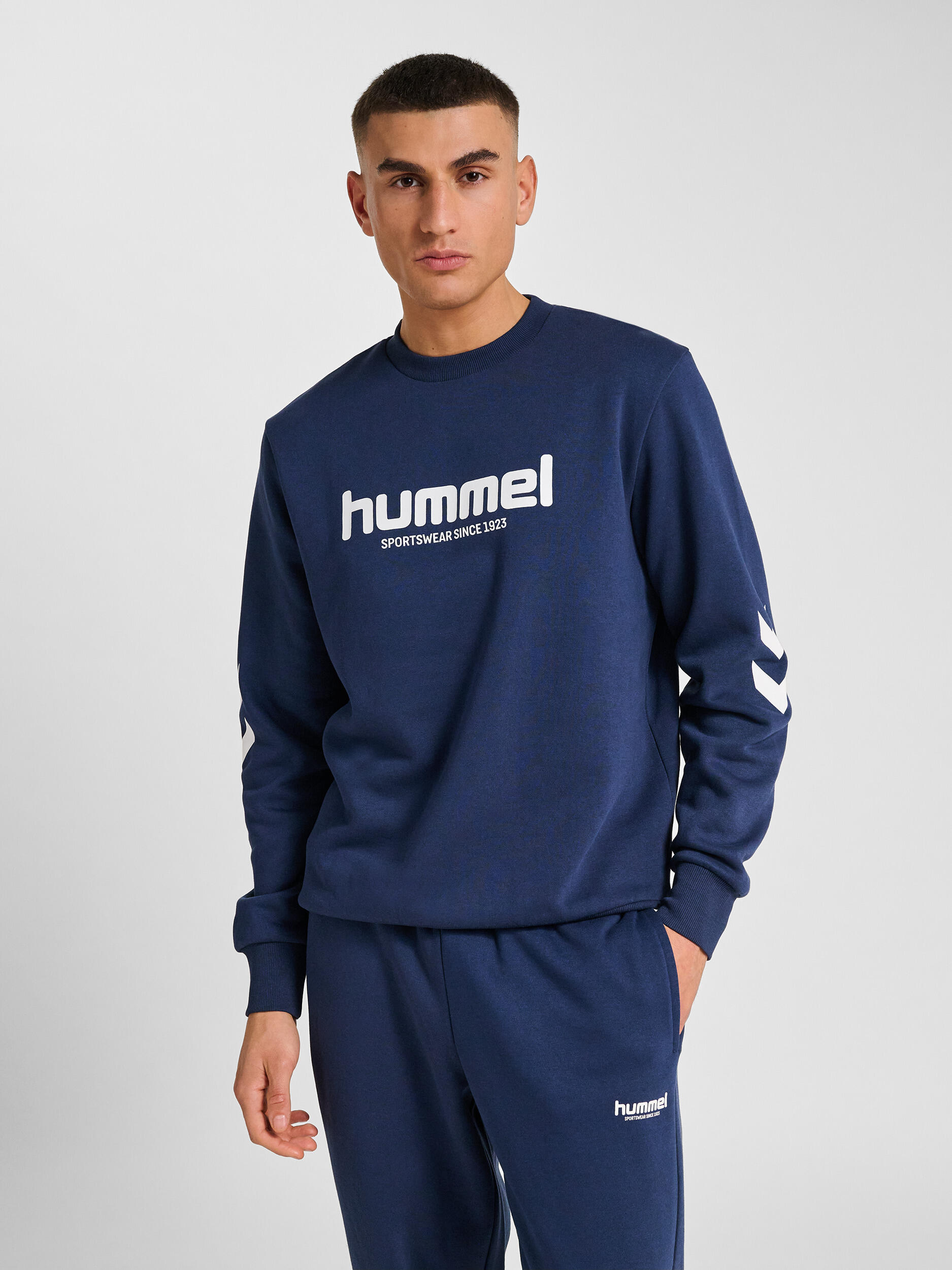 HUMMEL picture