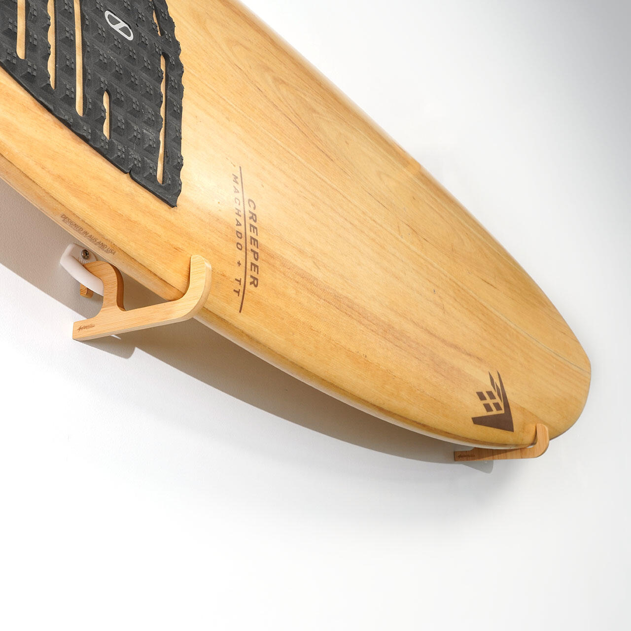 Surfboard Wandhalterung aus Bambus 3/5