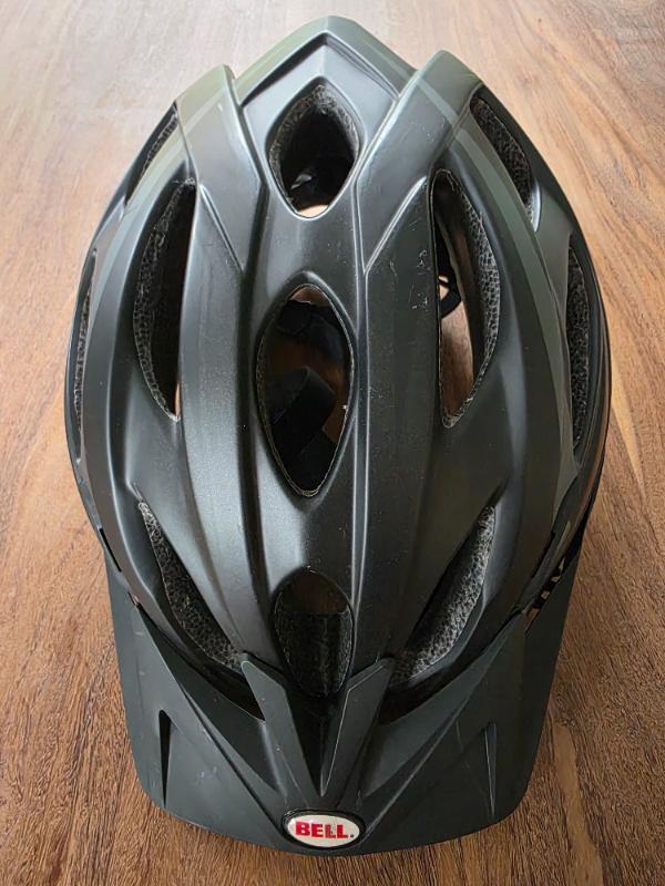 Tussen Particulieren - Fiets helm voor volwassenen Bell Slant zwart 54-61 3/5