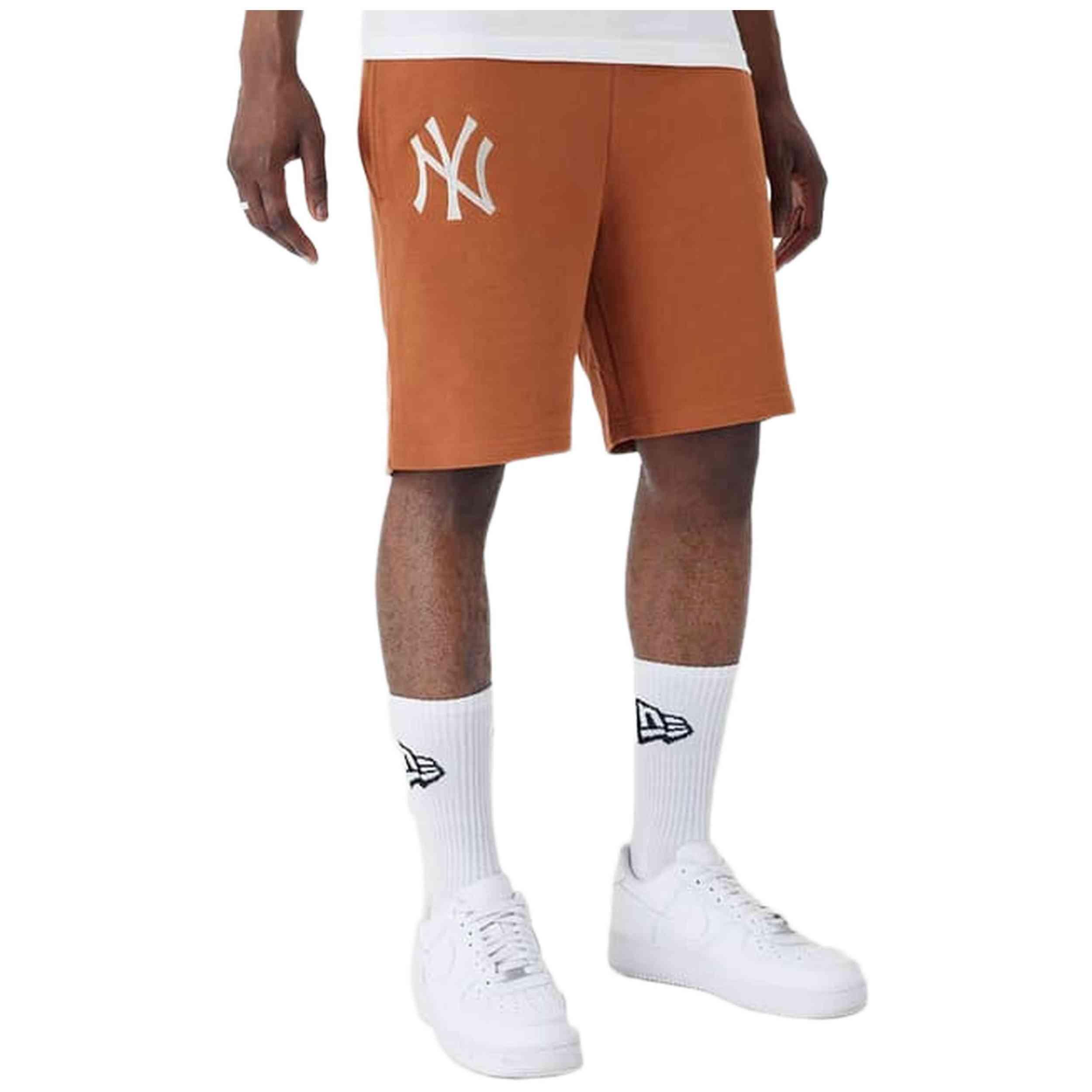 Pantaloncini New era modello 60435543-210 per uomini 2/4