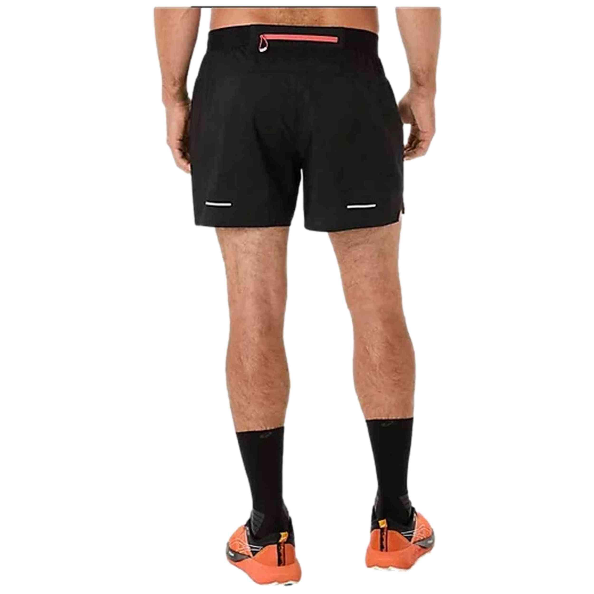 Short Asics modèle 2011C988-003 pour homme 2/5