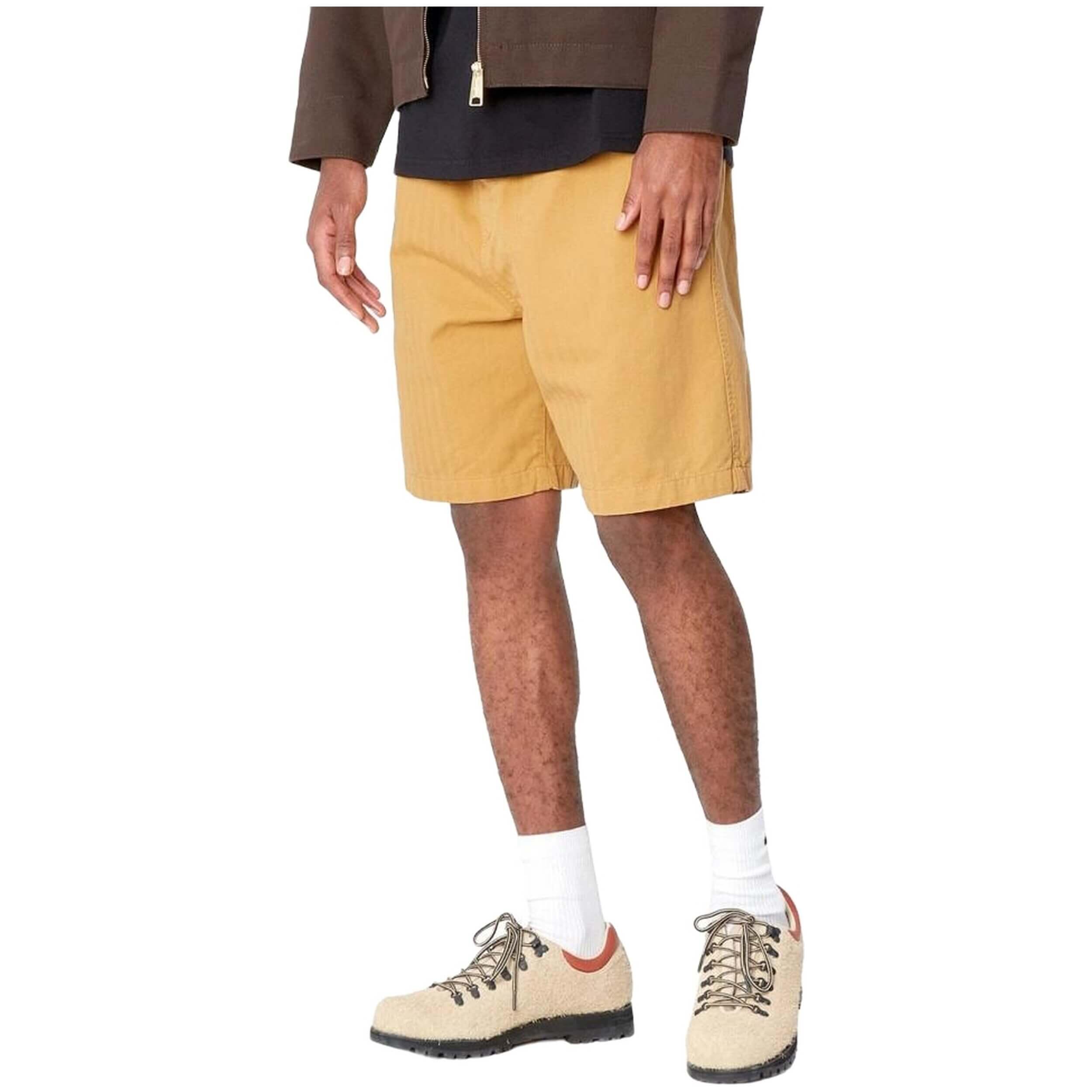 Pantaloncini Carhartt wip modello I033133_1ZE_GD per uomini 3/4