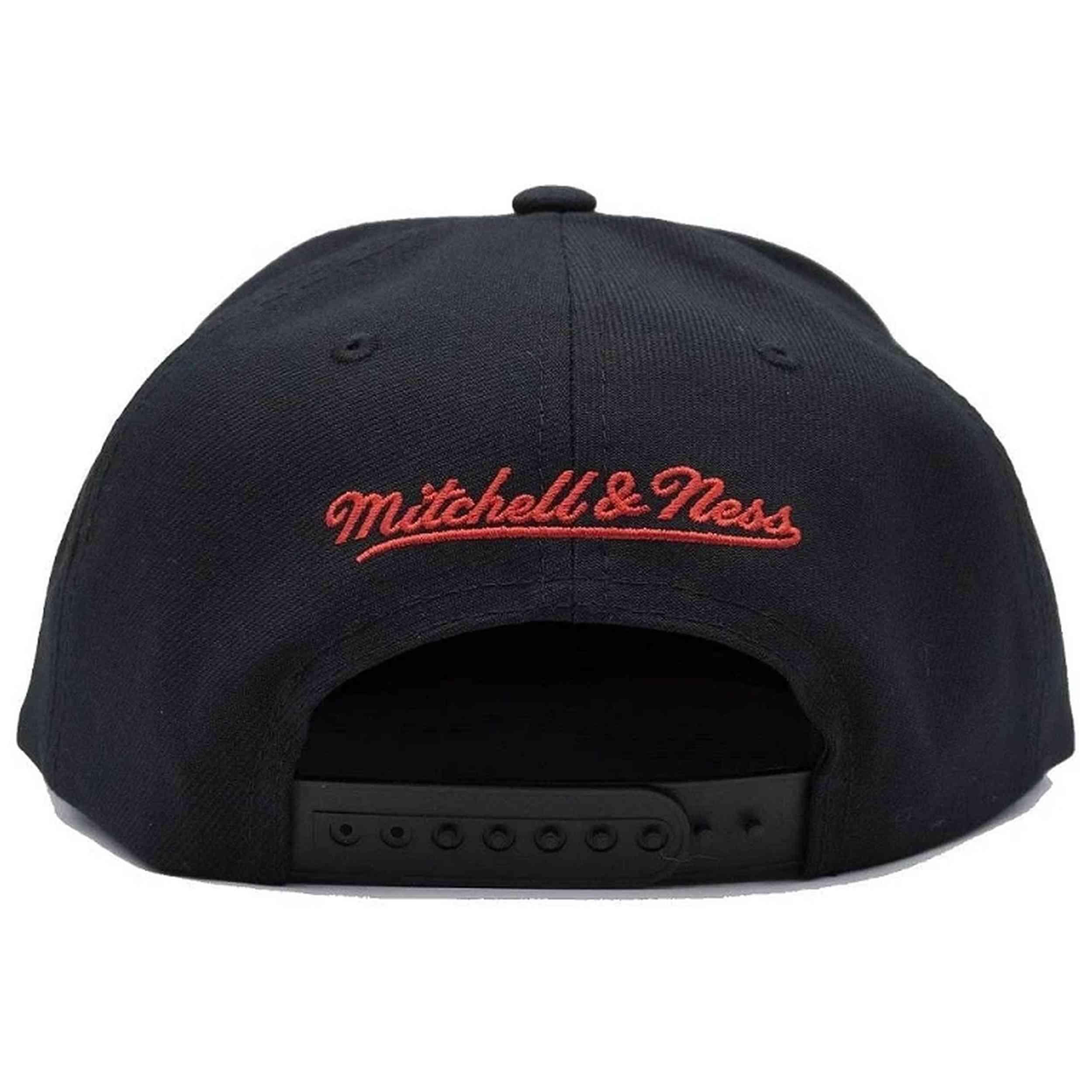 Gorra Mitchell & ness modelo HHSS4322-TRAYYPPPBLCK para unisex 2/3