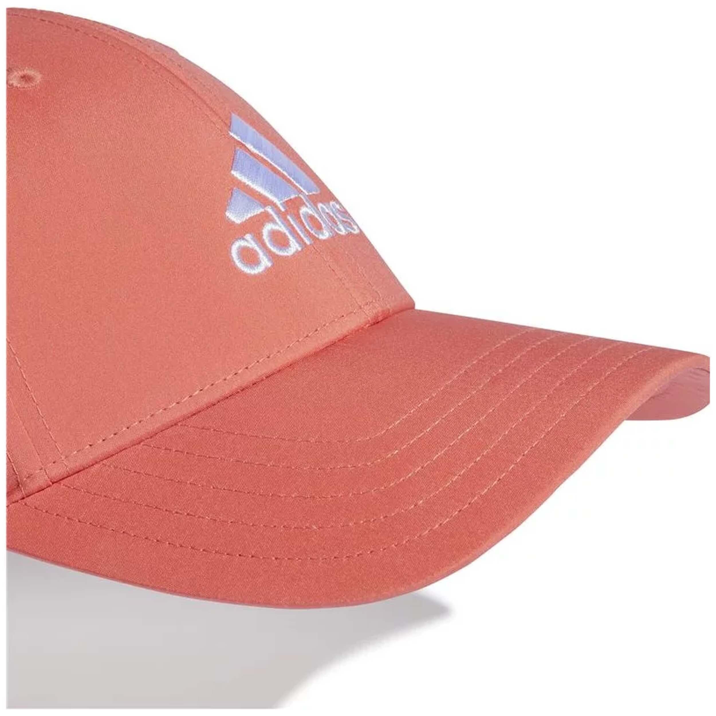 Casquette Adidas modèle IR7885 pour femmes 3/4
