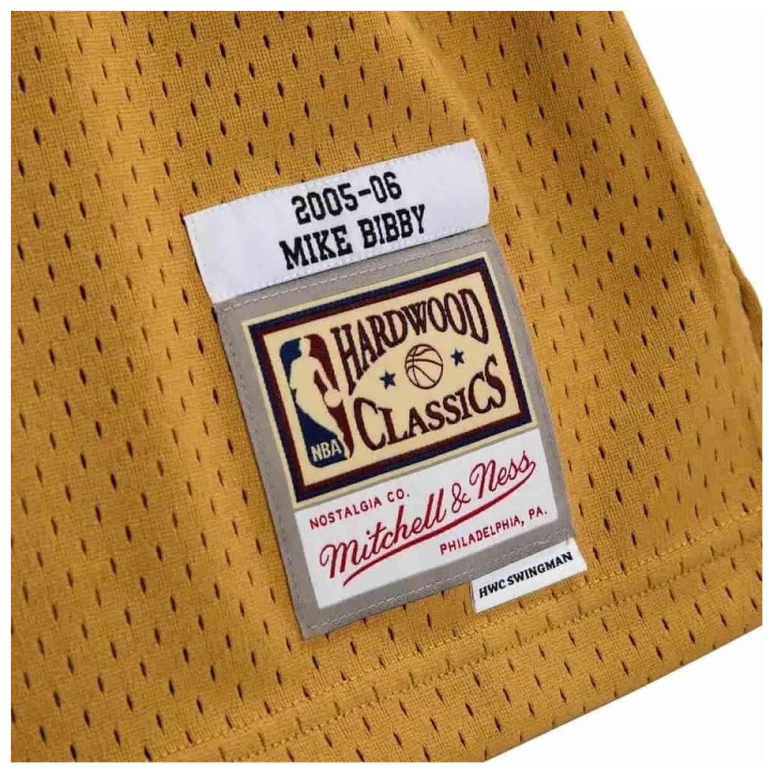 Maillot de basket Mitchell & ness modèle SMJYAC19166-SKILTGD05MBI pour homme 3/4