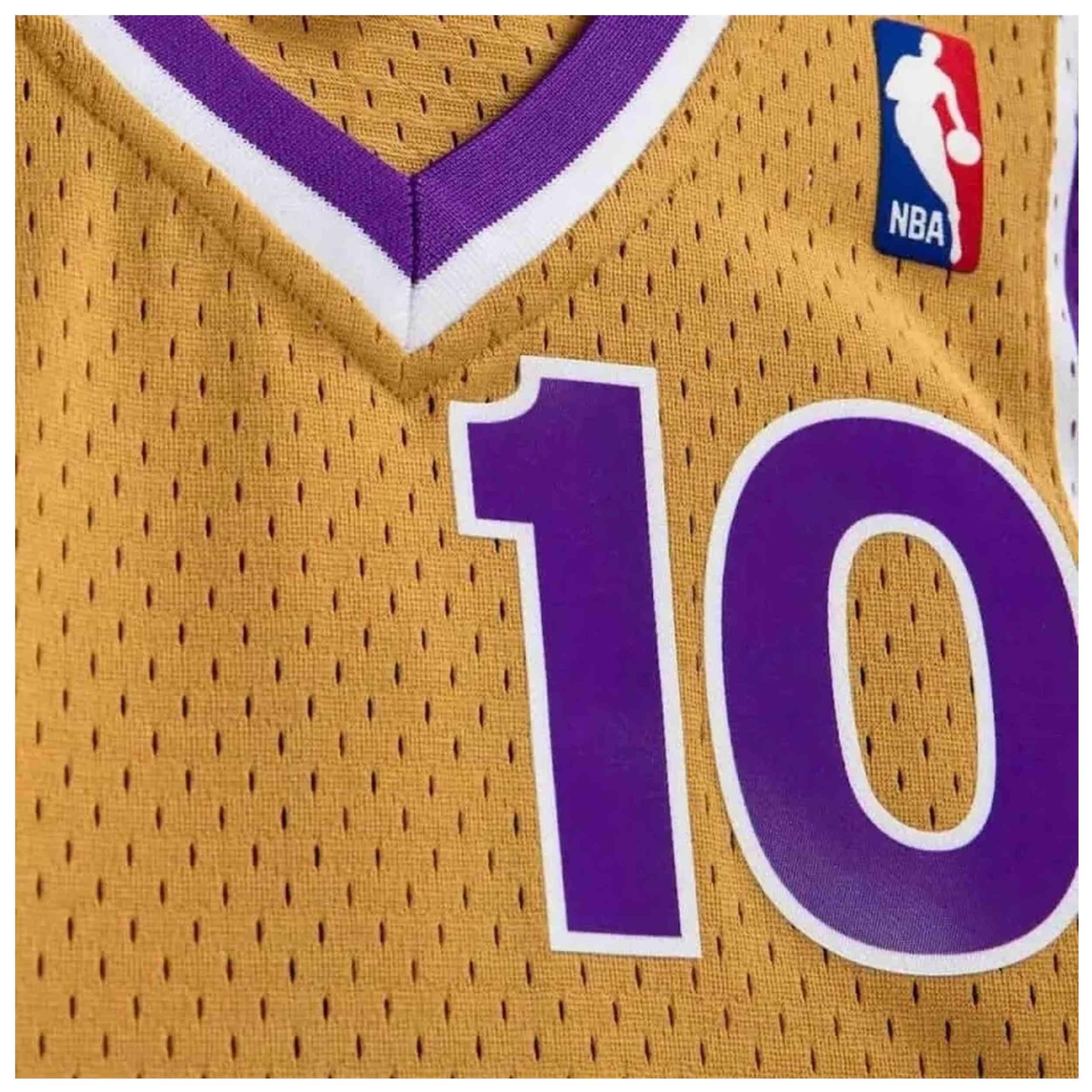 Maillot de basket Mitchell & ness modèle SMJYAC19166-SKILTGD05MBI pour homme 4/4