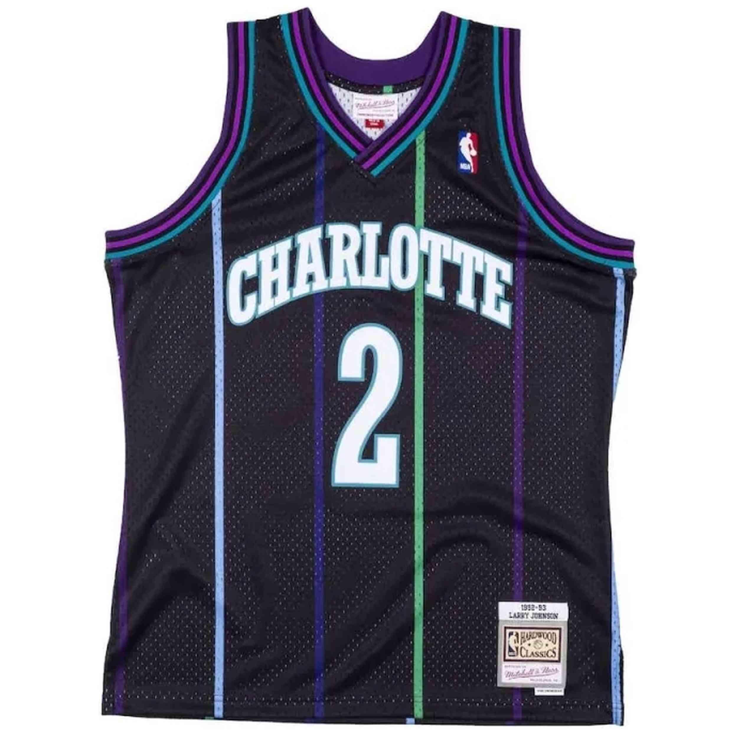 Maillot de basket Mitchell & ness modèle SMJYCP19277-CHOBLCK92LJO pour homme 1/2