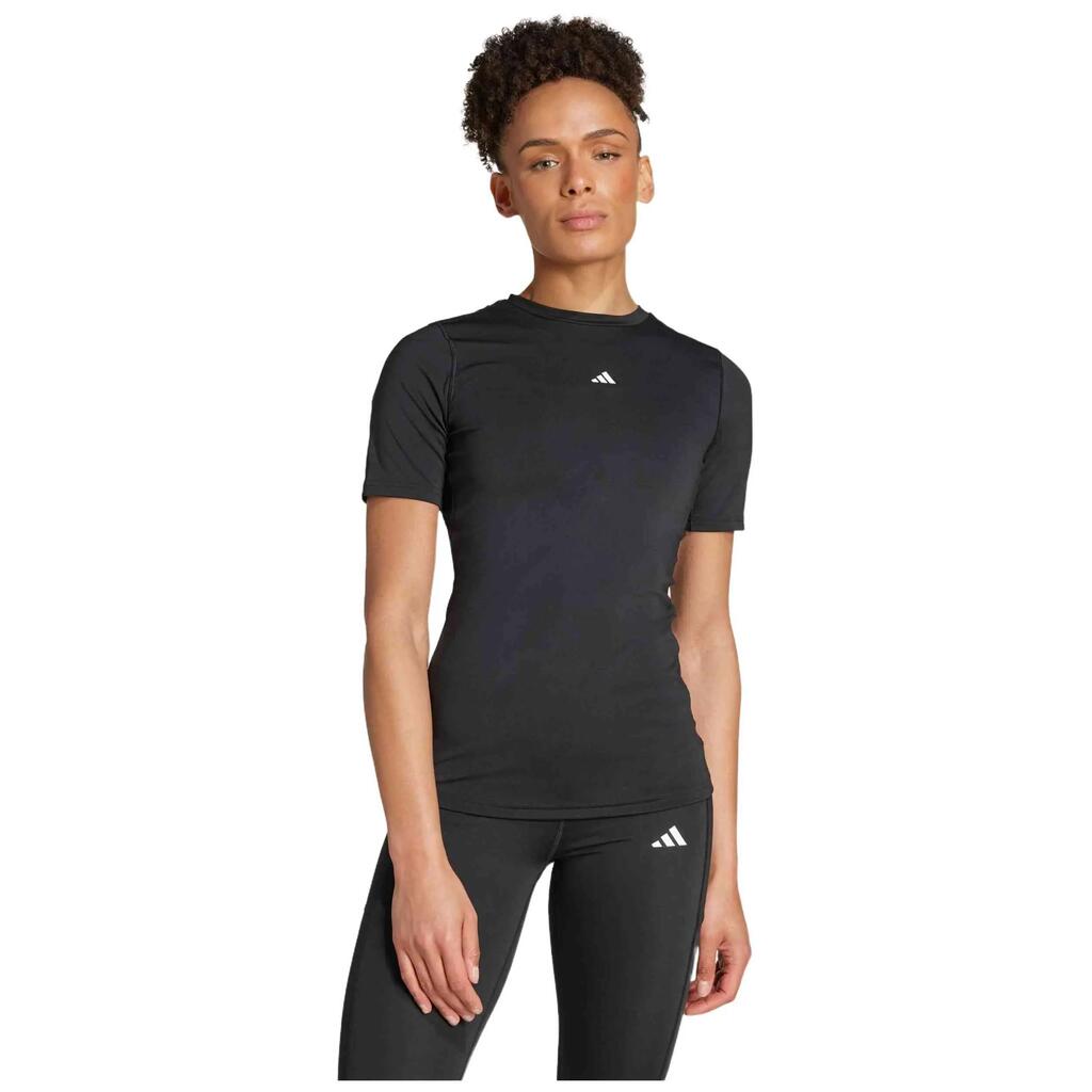 T-shirt Adidas model IK7920 for women