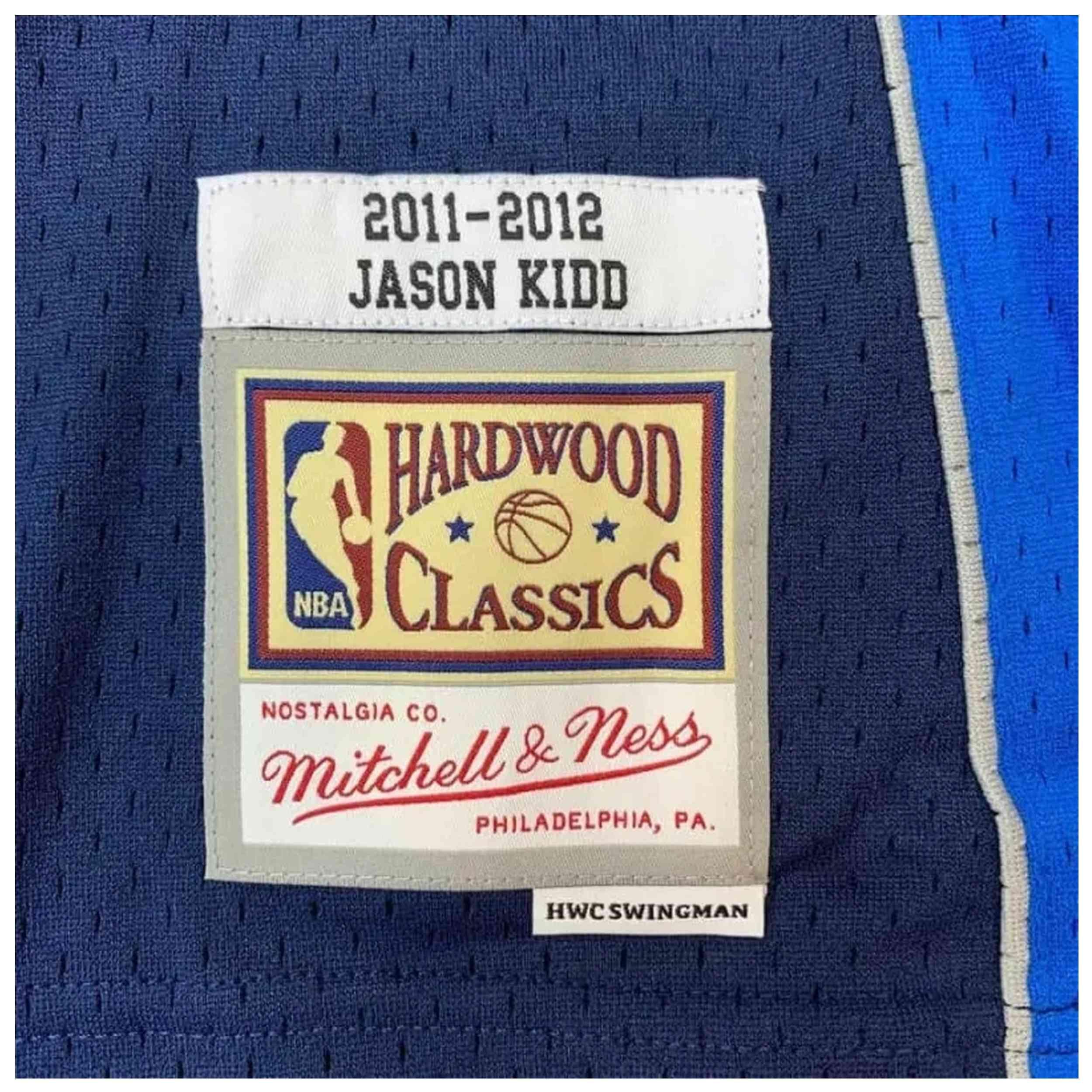 Camiseta de baloncesto Mitchell & ness modelo SMJY1147-DMA11JKIASBL para hombre 3/4