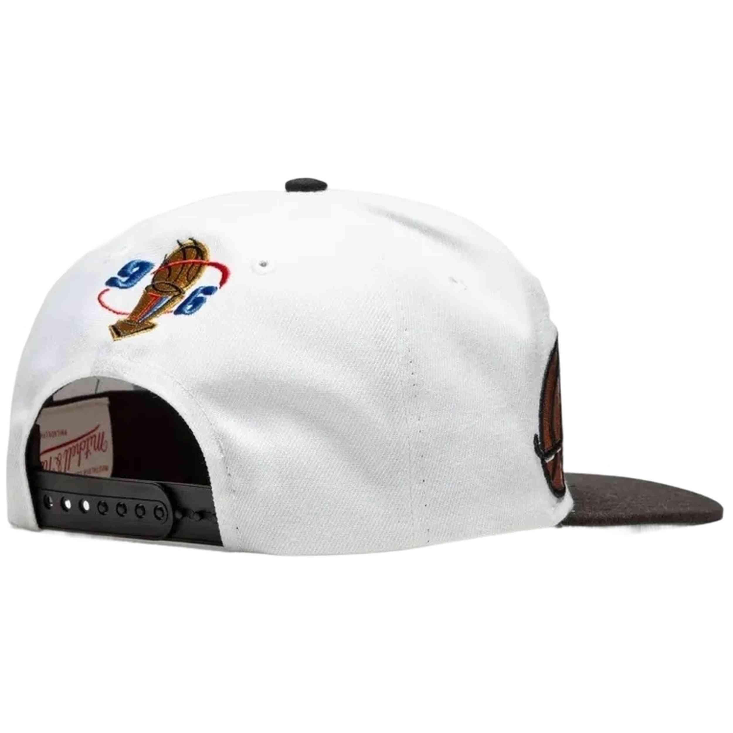 Pet Mitchell & ness model HHSS1081-CBUYYPPPWHBK voor unisex 4/5