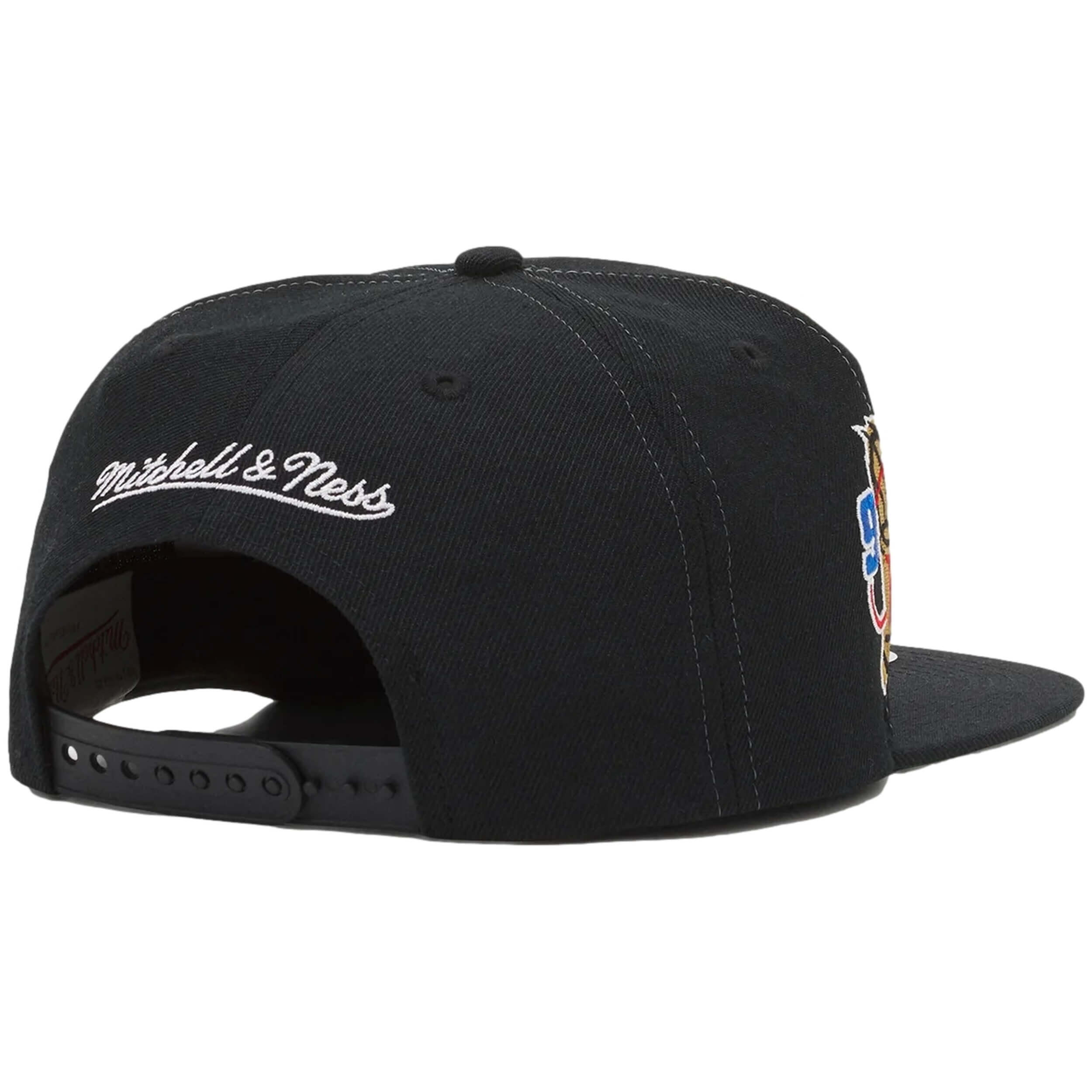 Casquette Mitchell & ness modèle HHSS1077-CBUYYPPPBLCK pour unisexe 2/5