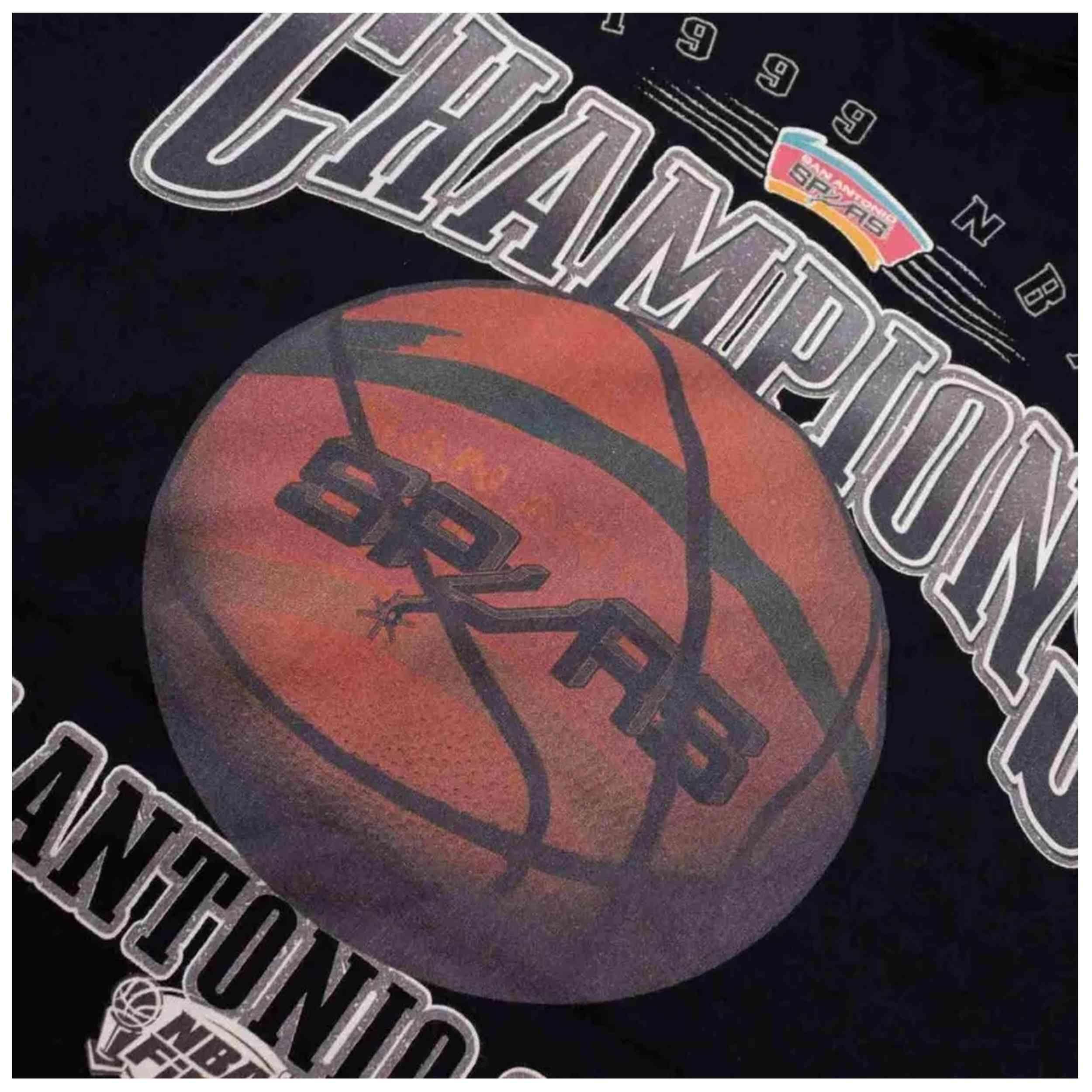 Camiseta de manga corta Mitchell & ness modelo SSTEINTL899-SASBLCK para hombre 2/5