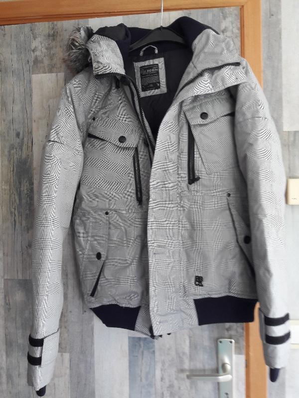 PULL&BEAR picture