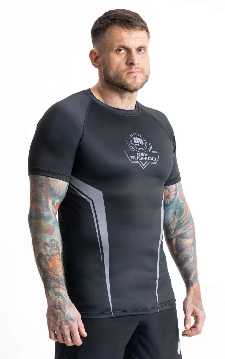 Dynamiczny komfort, który trzyma tempo – DBX Bushido Rashguard 1/6