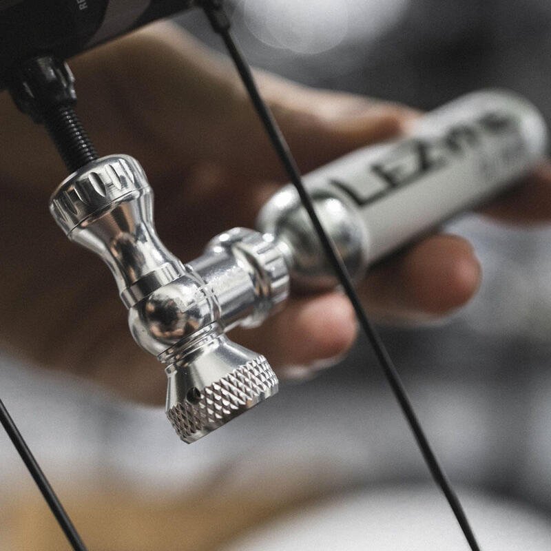 Lezyne Control Drive CO2 Pump Head - Negru