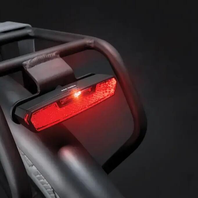 Juno Battery Auto Off Rear Rack Light