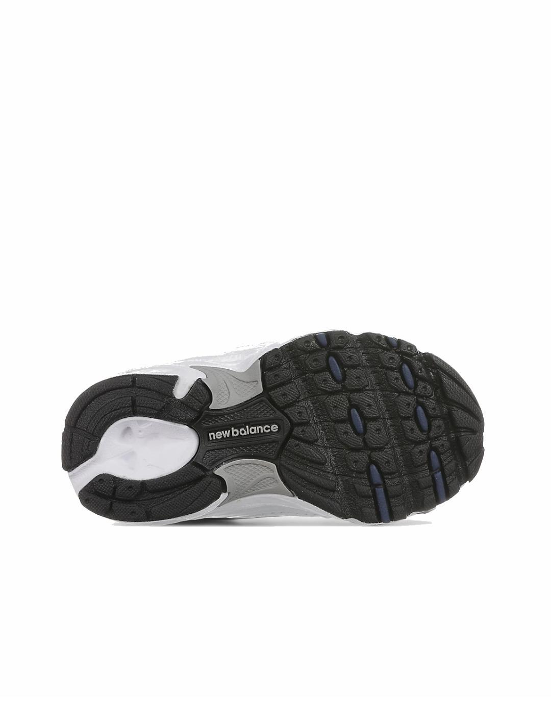 New Balance Sneakers Jr 4/5
