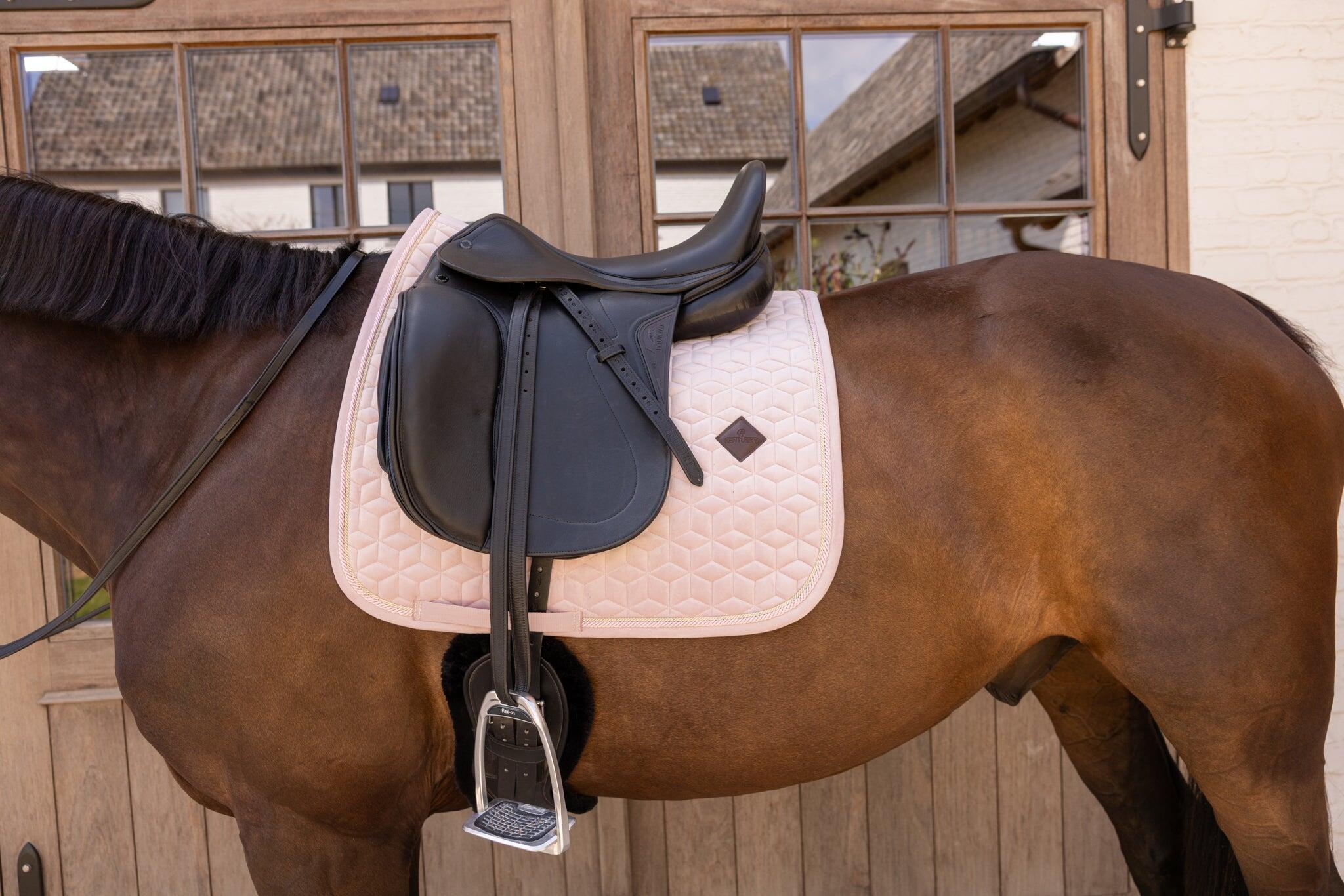 Tapis de selle Velvet Rose pale DRESSAGE - Kentucky 4/5