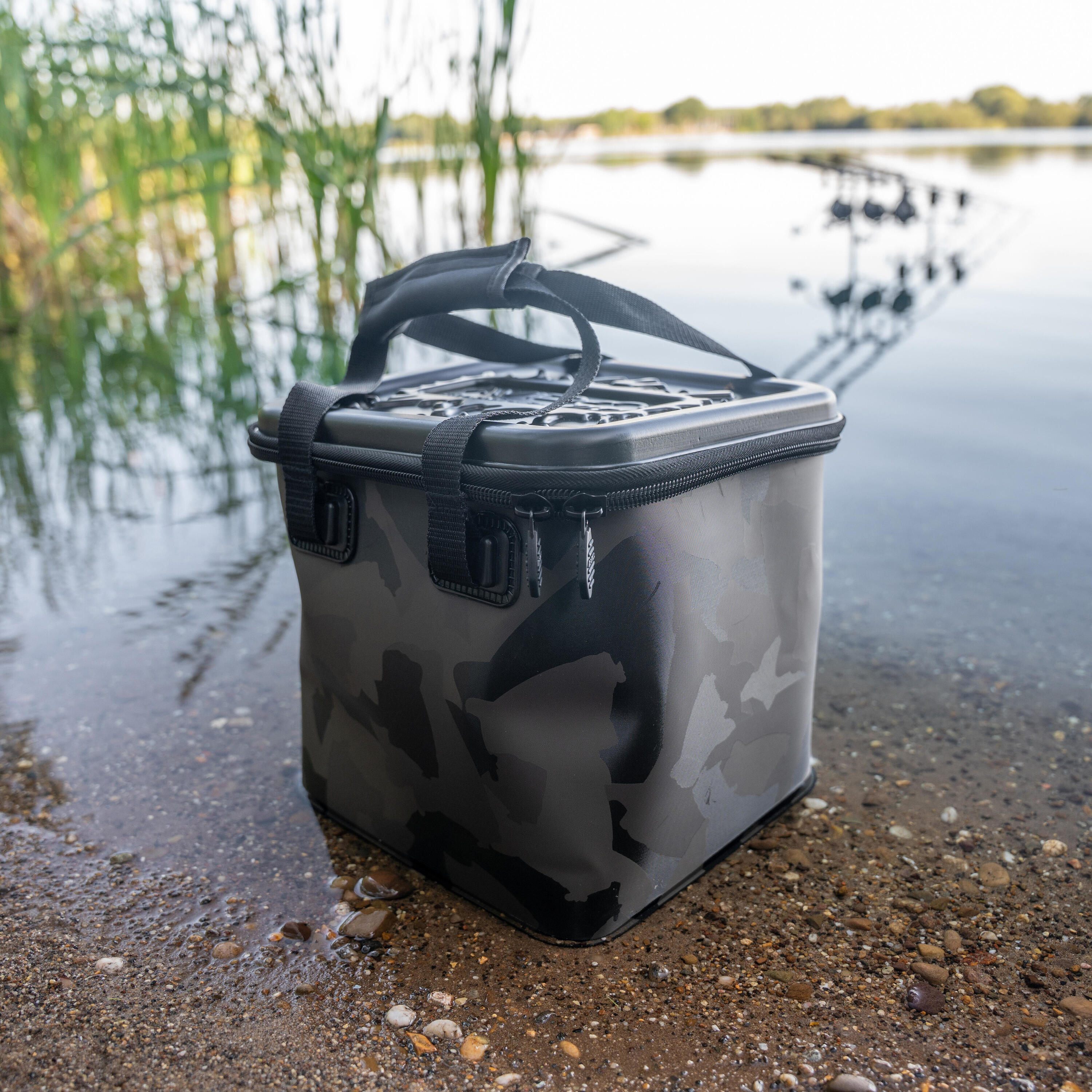 Bolsa de pesca Avid Stormshield Camo Eva 4/5