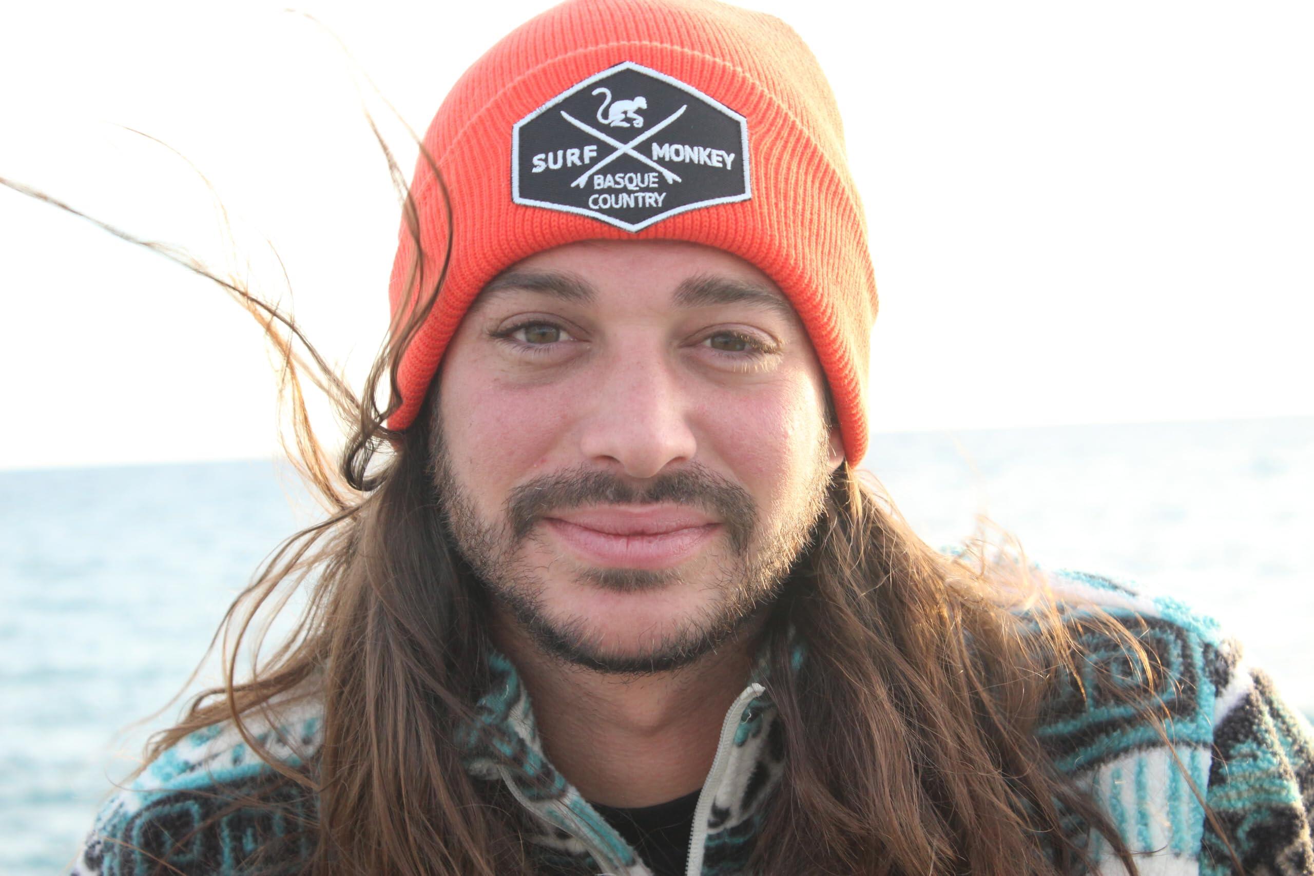 Gorro Beanie - Logo Bordado / Algodón Orgánico / Talla Única (Rojo) 4/7