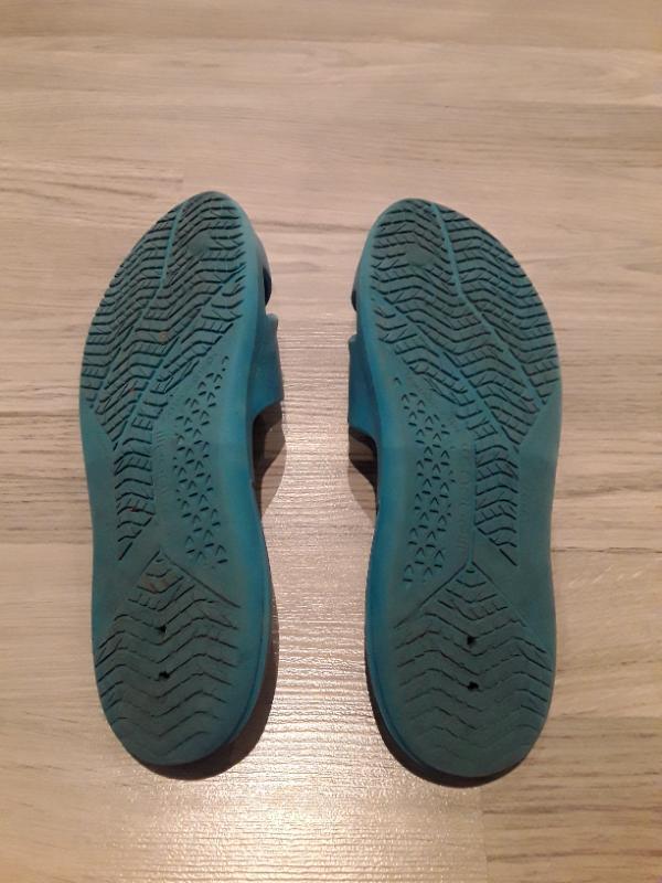Entre Particuliers - Chaussons taille 35-36 2/2
