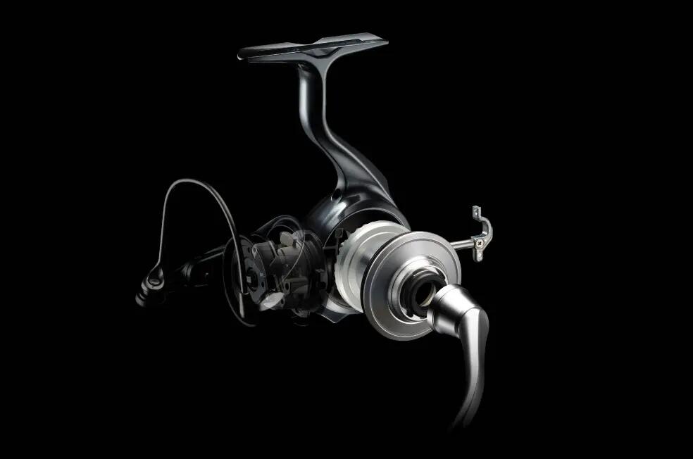 Daiwa Certate FC LT 3000C 10RUL/150MX0,33MM/5,2:1 orsó 3/9