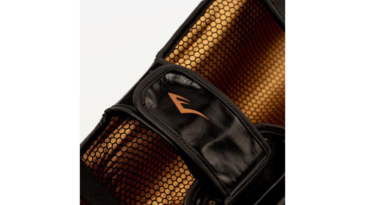 EVERLAST ESPINILLERAS TITAN PRO STRIKING 6/7
