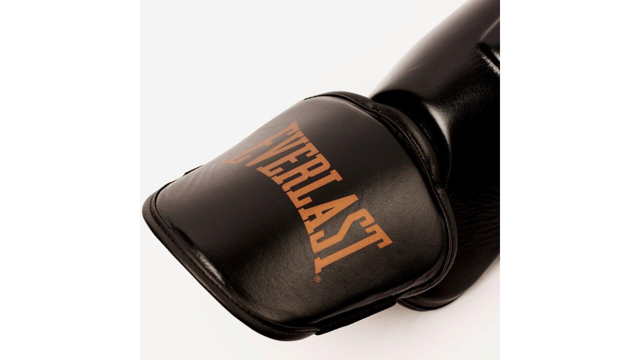 EVERLAST ESPINILLERAS TITAN PRO STRIKING 5/7