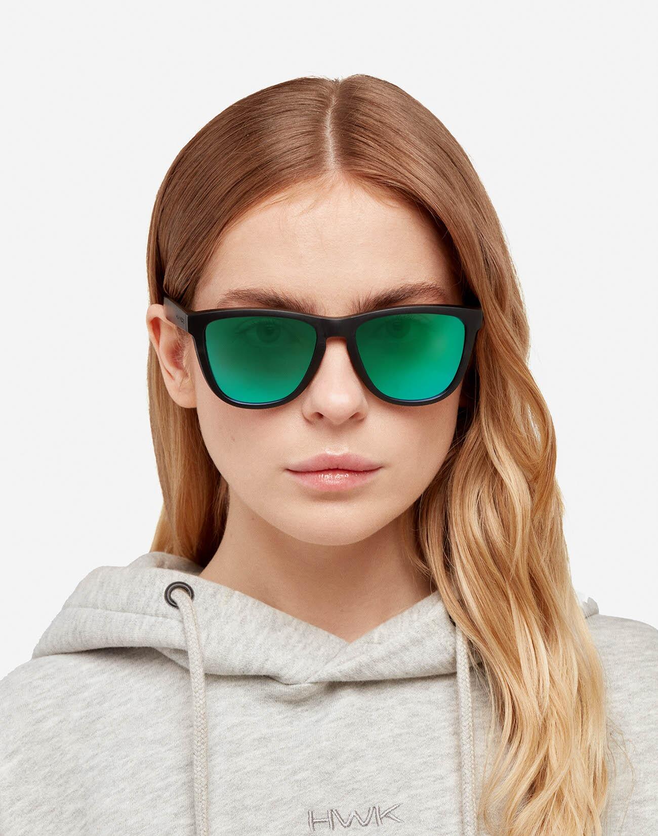 HAWKERS - Lunettes de Soleil Homme et Femme POLARIZED BLACK EMERALD - ONE Raw 6/7
